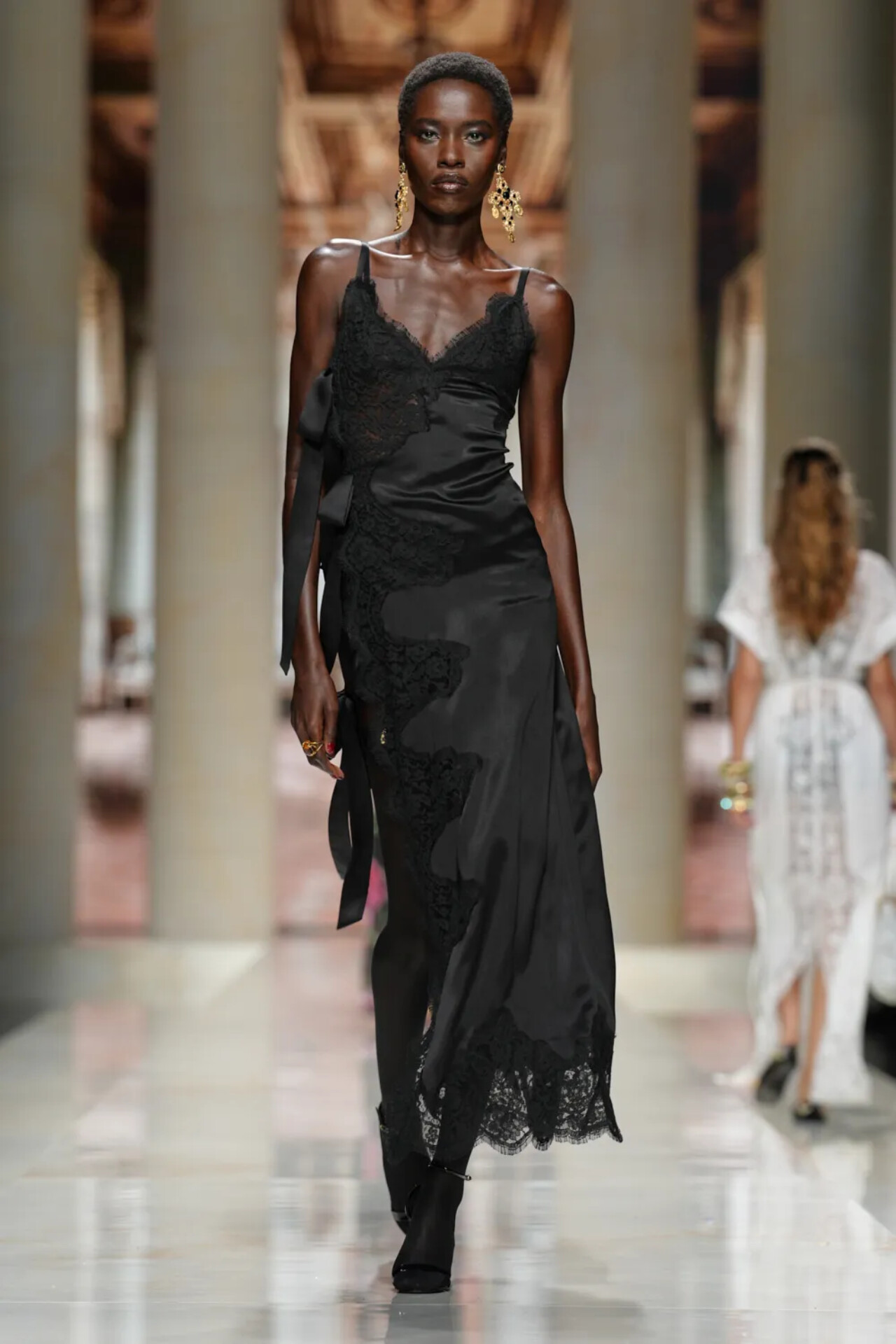 DOLCE&GABBANA SS27: SICILY IS NO LONGER A PLACE, IT’S A MEMORY Vanity Teen DOLCE&GABBANA SS27: SICILY IS NO LONGER A PLACE, IT’S A MEMORY DOLCE&GABBANA SS27: SICILY IS NO LONGER A PLACE, IT’S A MEMORY Vanity Teen