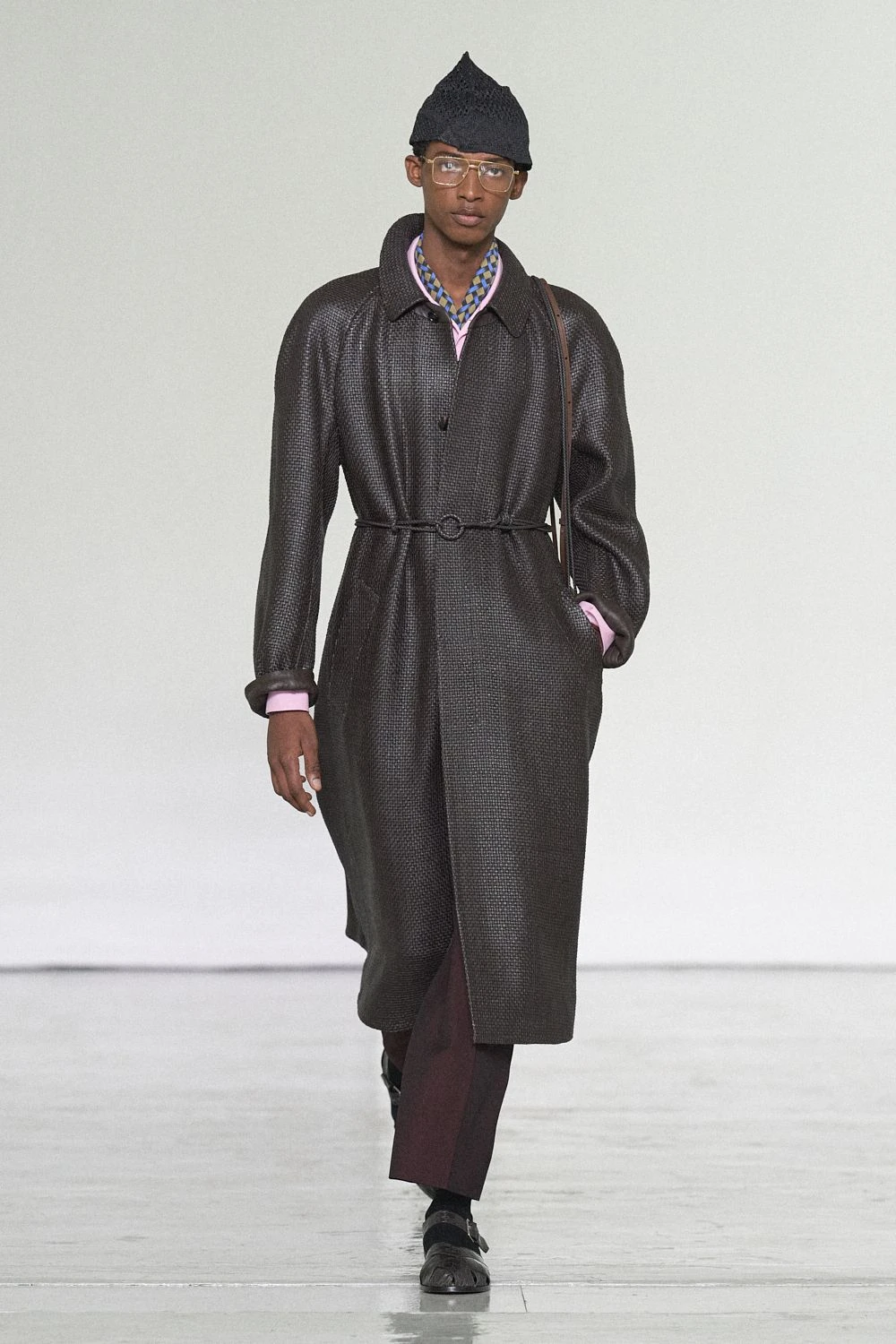 Bottega Veneta SS27: Intrecciato Takes a Lighter Turn Vanity Teen Bottega Veneta SS27: Intrecciato Takes a Lighter Turn Bottega Veneta SS27: Intrecciato Takes a Lighter Turn Vanity Teen