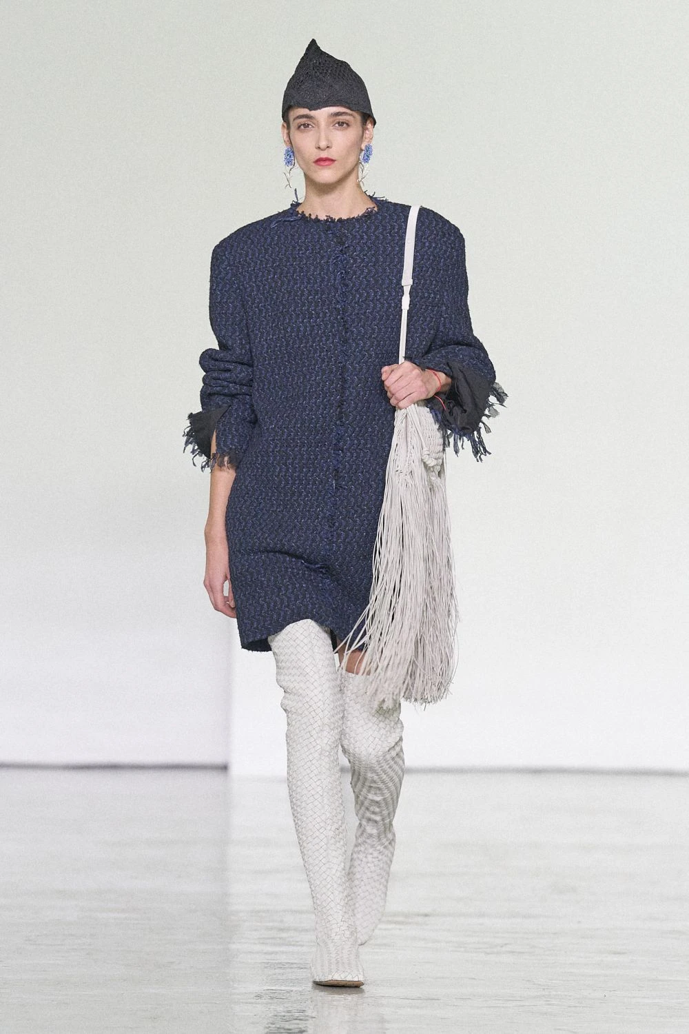 Bottega Veneta SS27: Intrecciato Takes a Lighter Turn Vanity Teen Bottega Veneta