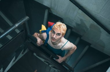 VICTOR DI MARCO: LONDON, UNFILTERED VICTOR DI MARCO: LONDON, UNFILTERED Vanity Teen 虚荣青年