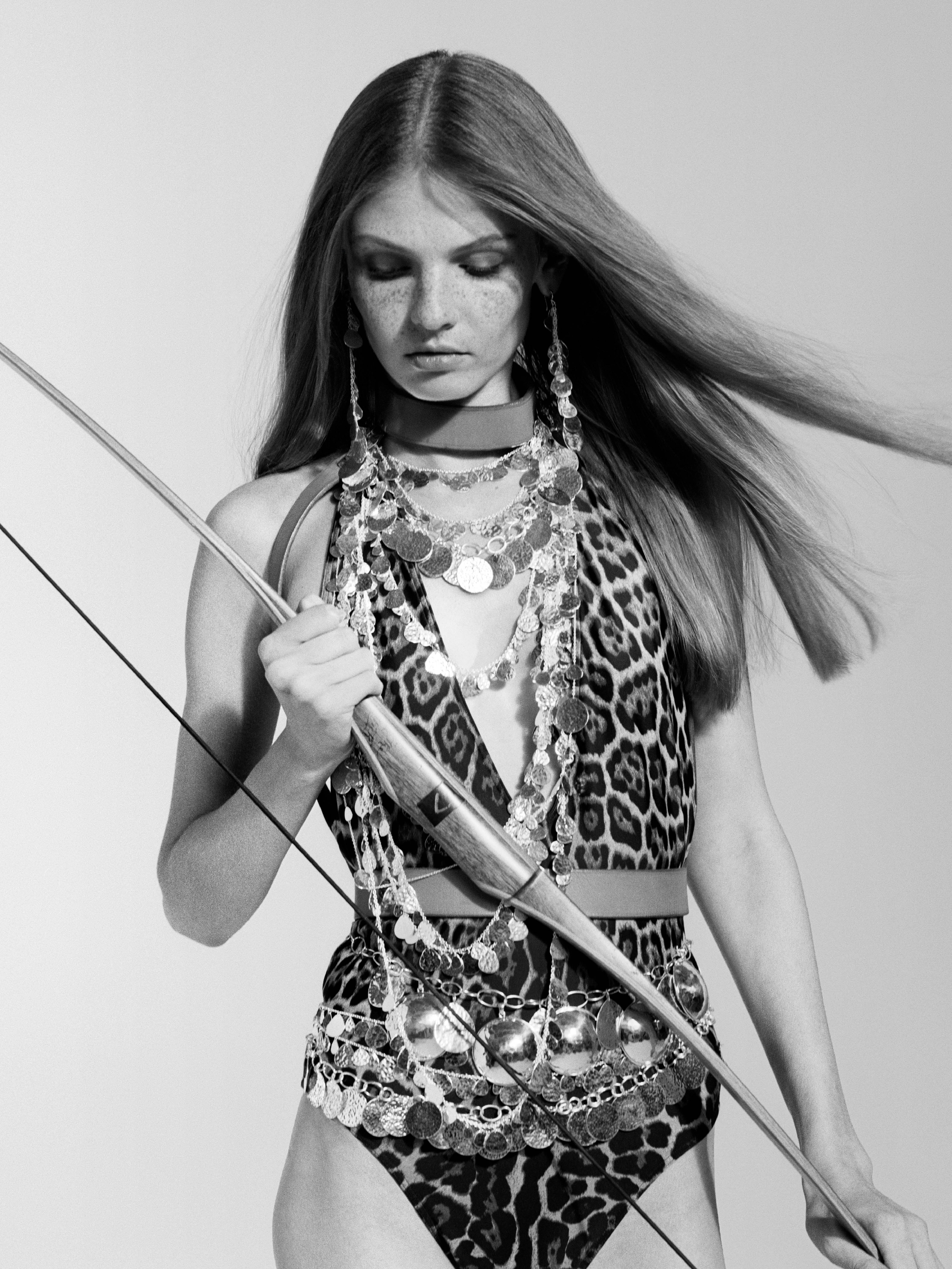 Ippolita FW 2026 Enters the Realm of Greek Mythology Vanity Teen 虚荣青年 Ippolita FW 2026 Enters the Realm of Greek Mythology Ippolita FW 2026 Enters the Realm of Greek Mythology Vanity Teen 虚荣青年