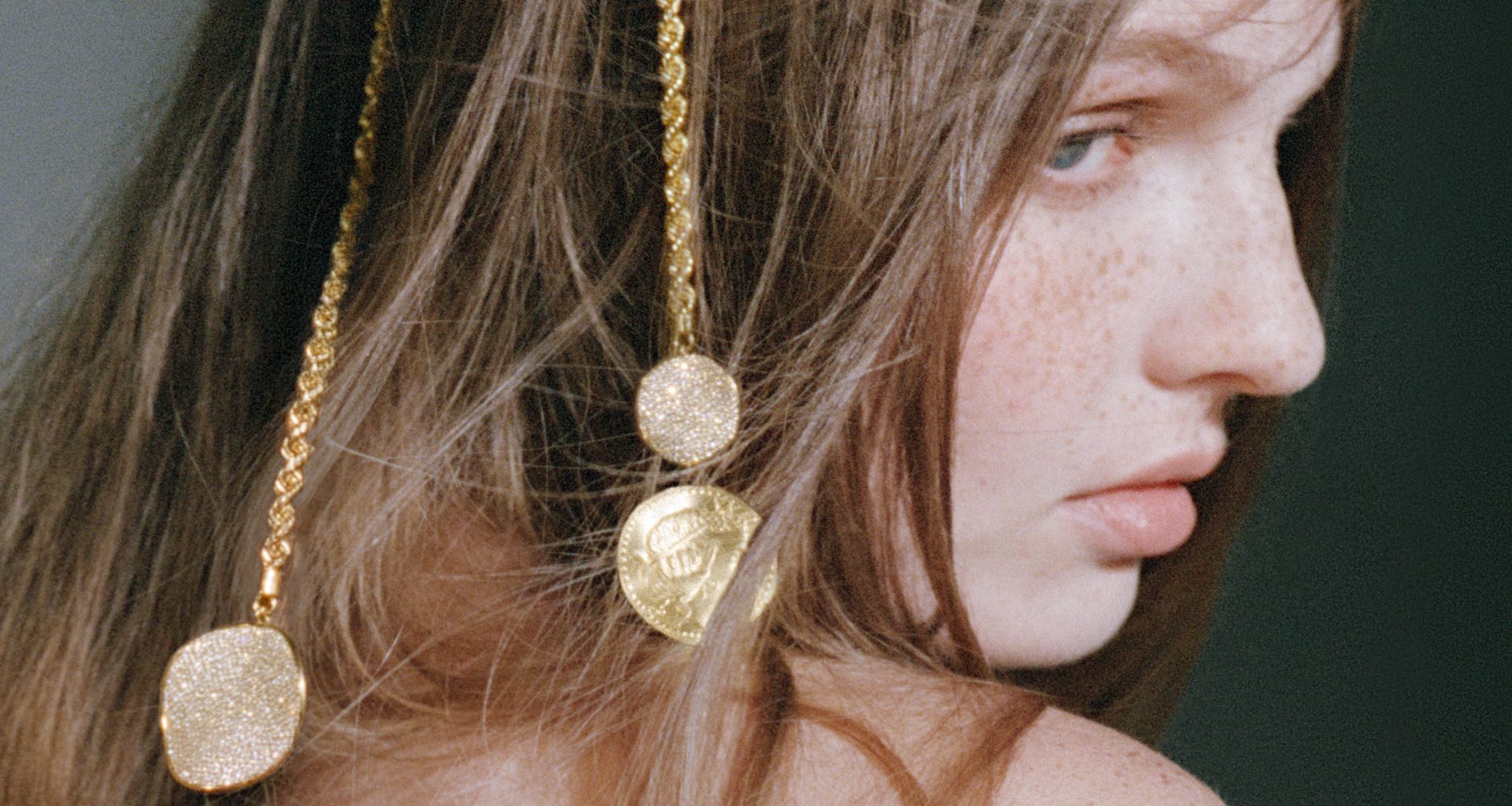 Ippolita FW 2026 Enters the Realm of Greek Mythology Ippolita FW 2026 Enters the Realm of Greek Mythology Vanity Teen 虚荣青年