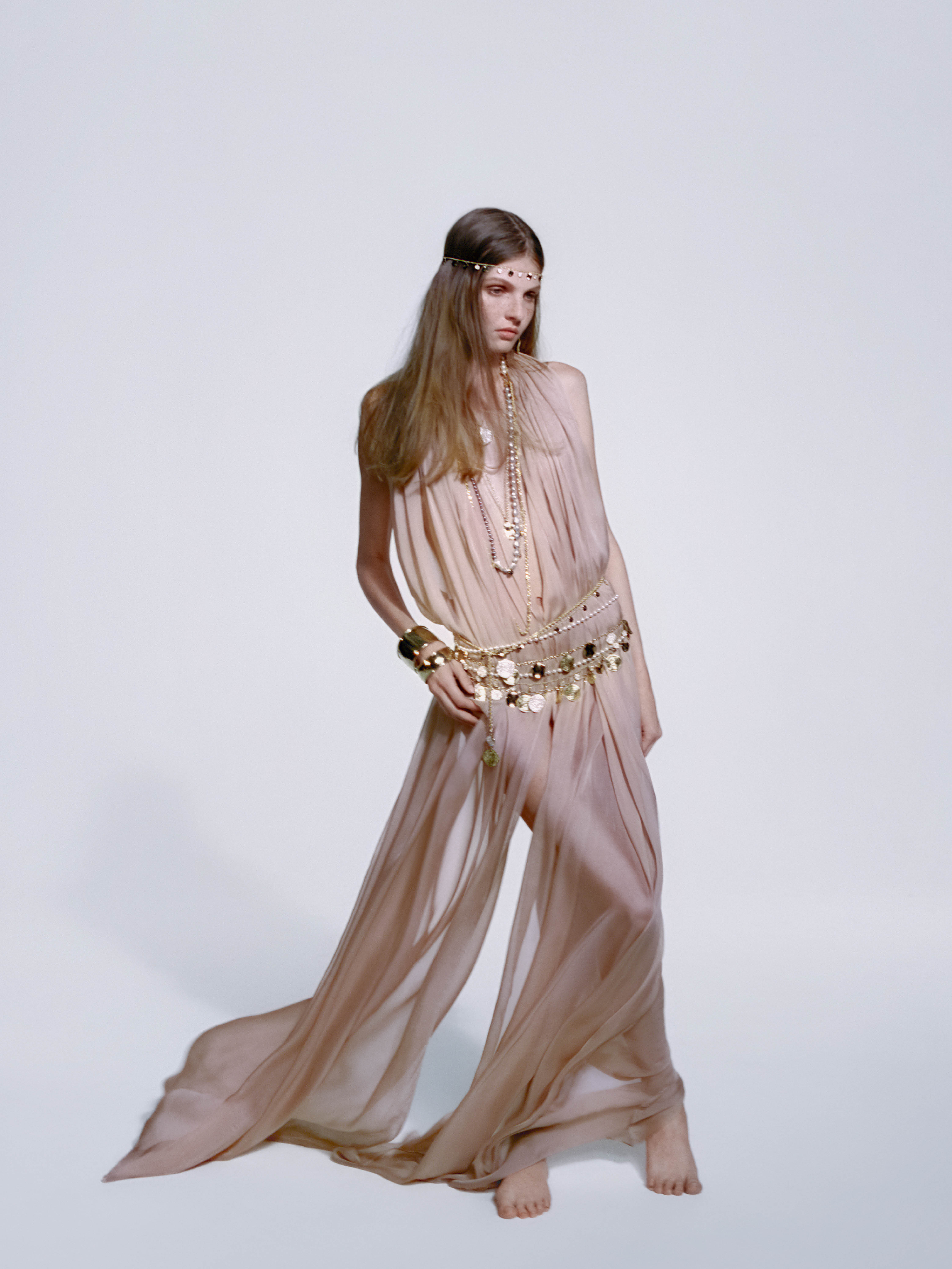 Ippolita FW 2026 Enters the Realm of Greek Mythology Vanity Teen 虚荣青年 Ippolita FW 2026 Enters the Realm of Greek Mythology Ippolita FW 2026 Enters the Realm of Greek Mythology Vanity Teen 虚荣青年