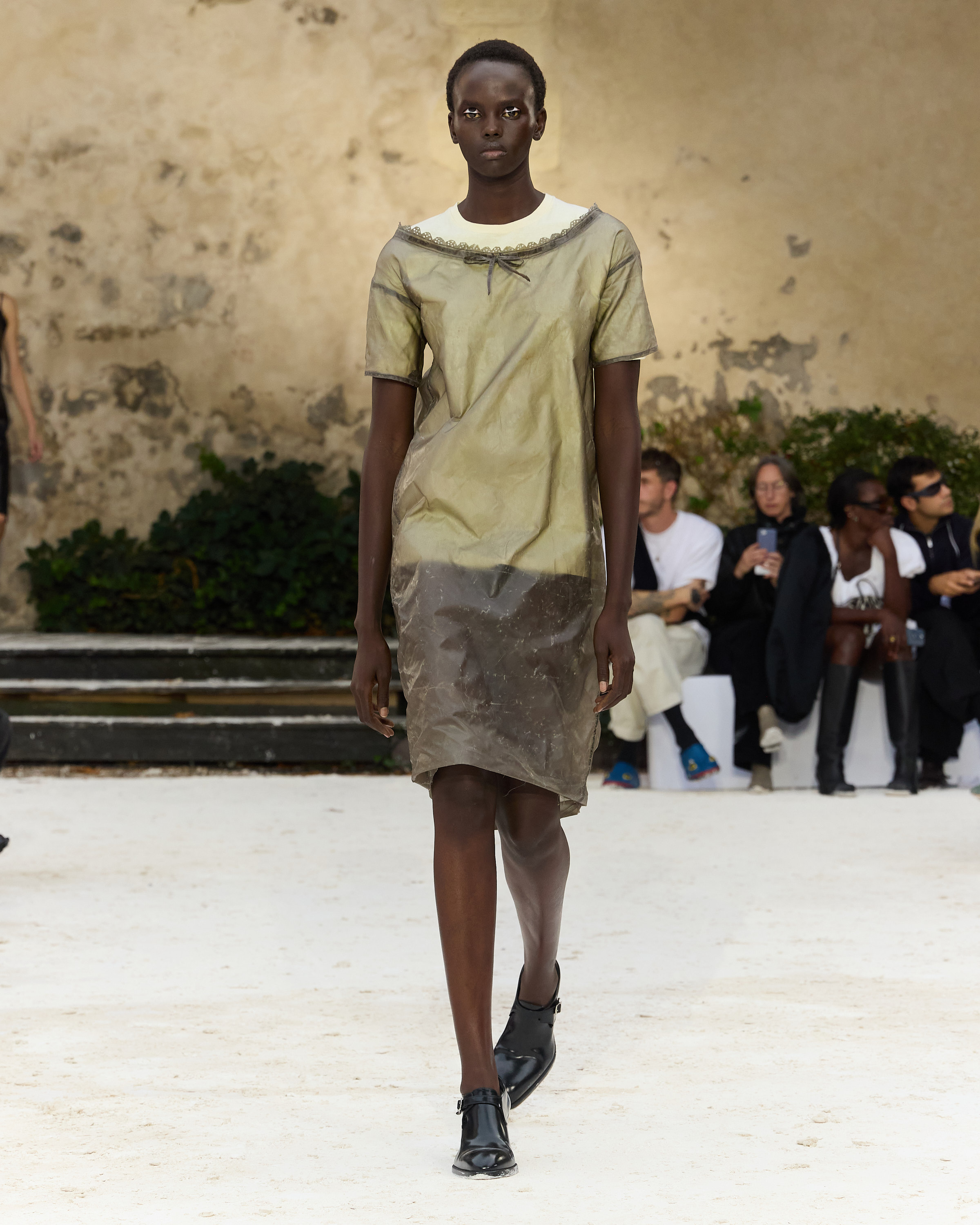 HODAKOVA SS27: CAUGHT IN THE NET Vanity Teen HODAKOVA SS27 Look09