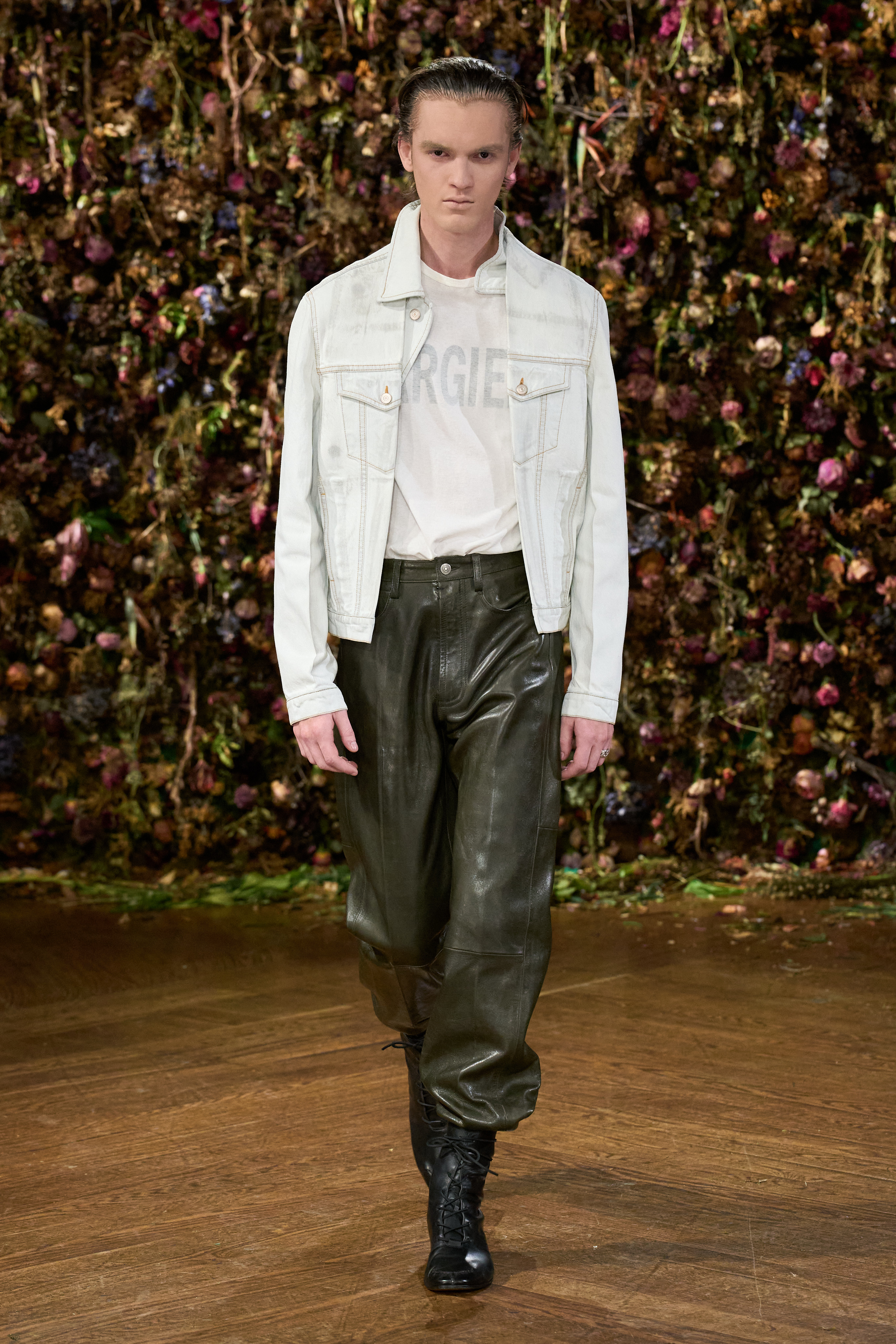 Maison Margiela Spring Summer 2027: Hard and Soft Vanity Teen Maison Margiela Spring Summer 2027: Hard and Soft Maison Margiela Spring Summer 2027: Hard and Soft Vanity Teen