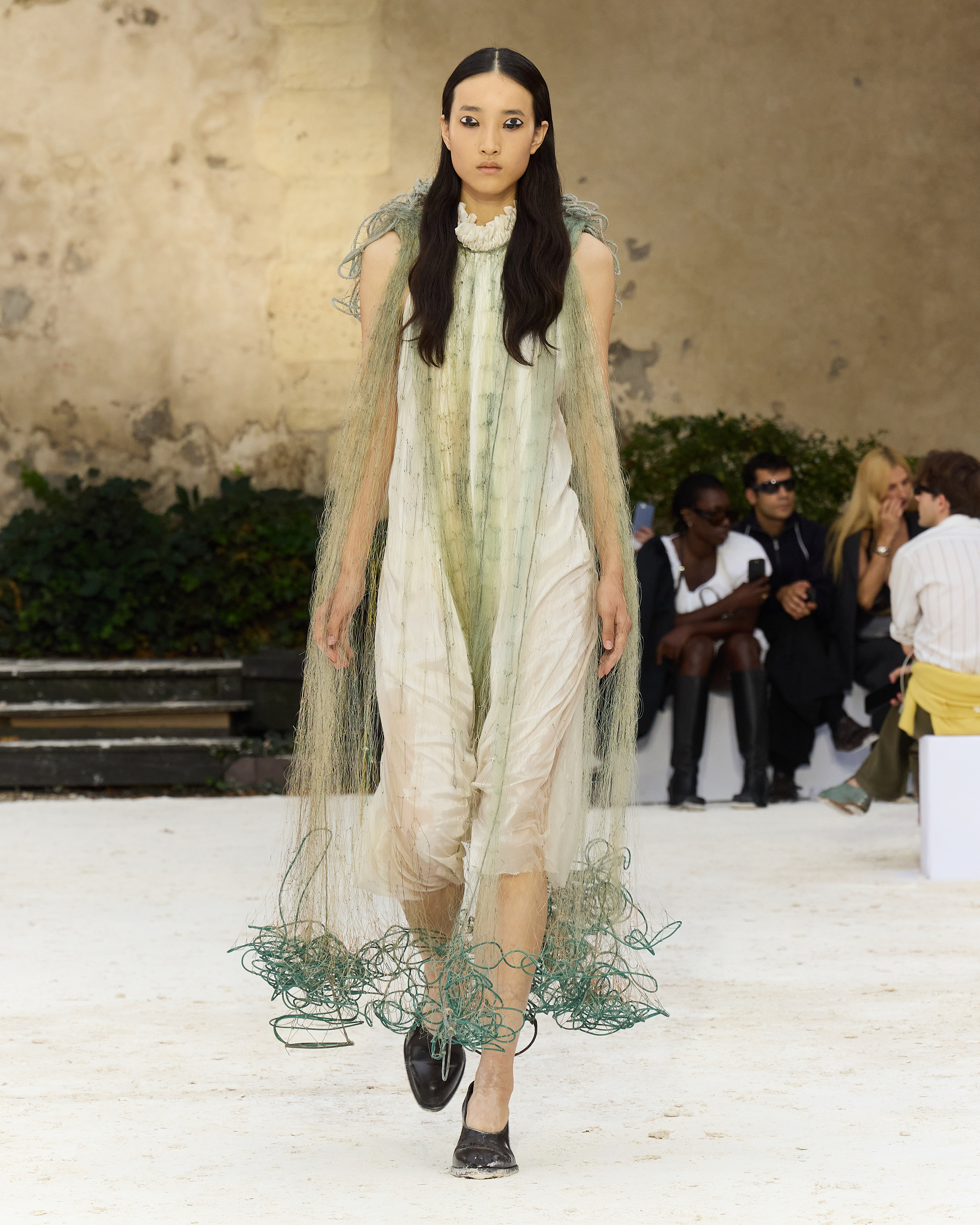 HODAKOVA SS27 Look48