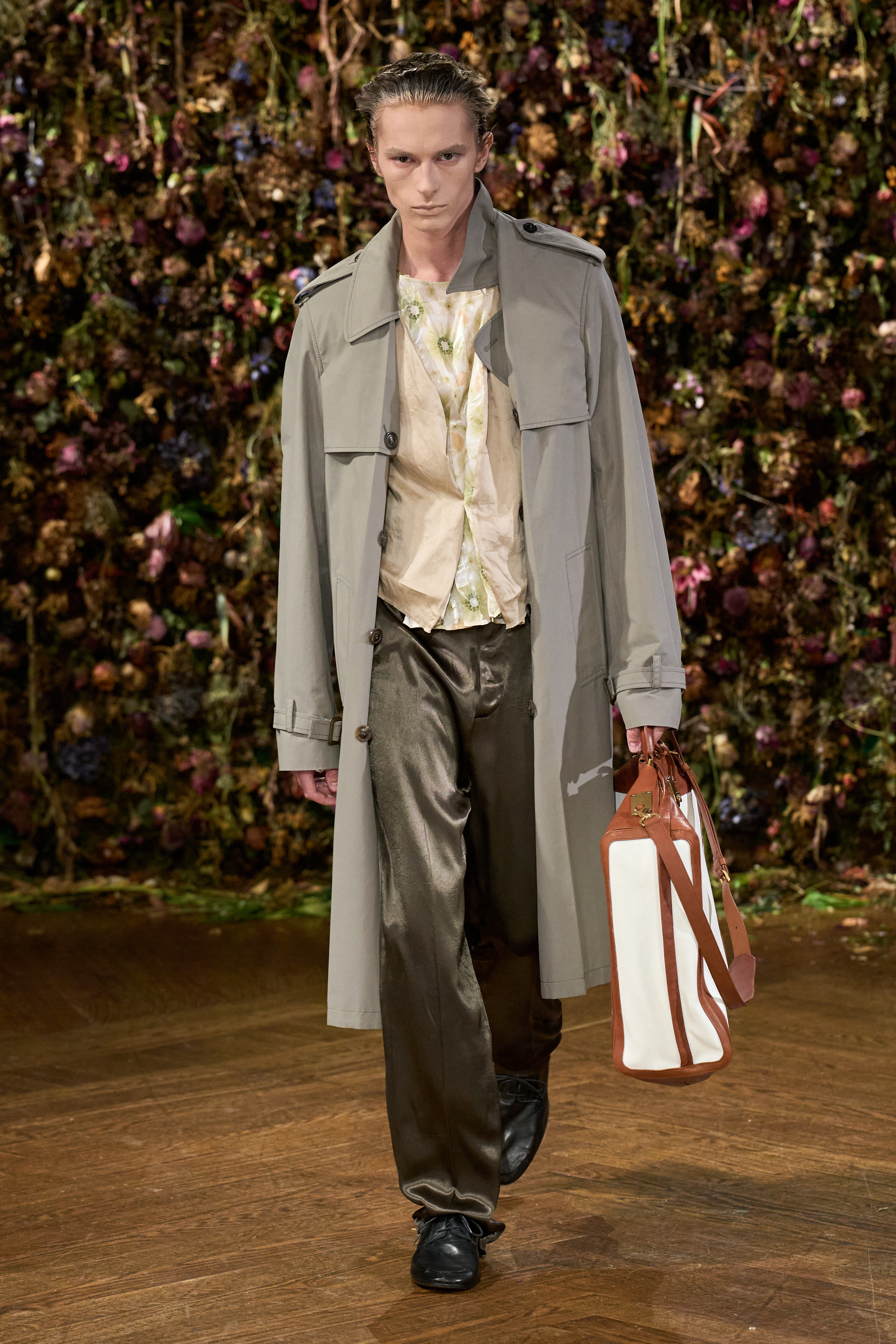 Maison Margiela Spring Summer 2027: Hard and Soft Vanity Teen Maison Margiela Spring Summer 2027: Hard and Soft Maison Margiela Spring Summer 2027: Hard and Soft Vanity Teen