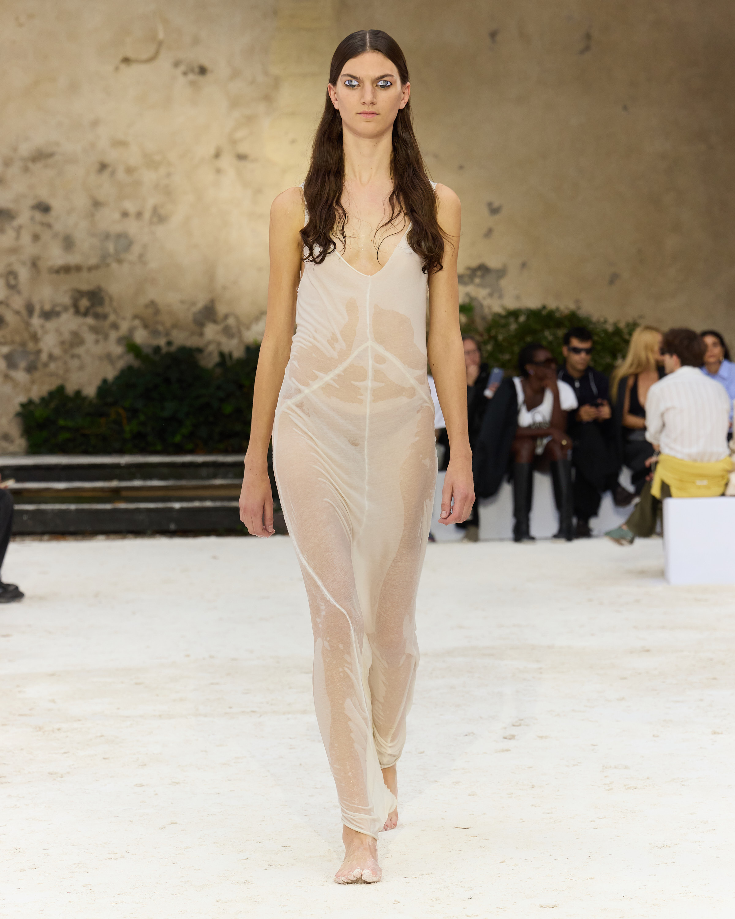 HODAKOVA SS27: CAUGHT IN THE NET Vanity Teen HODAKOVA SS27 Look49