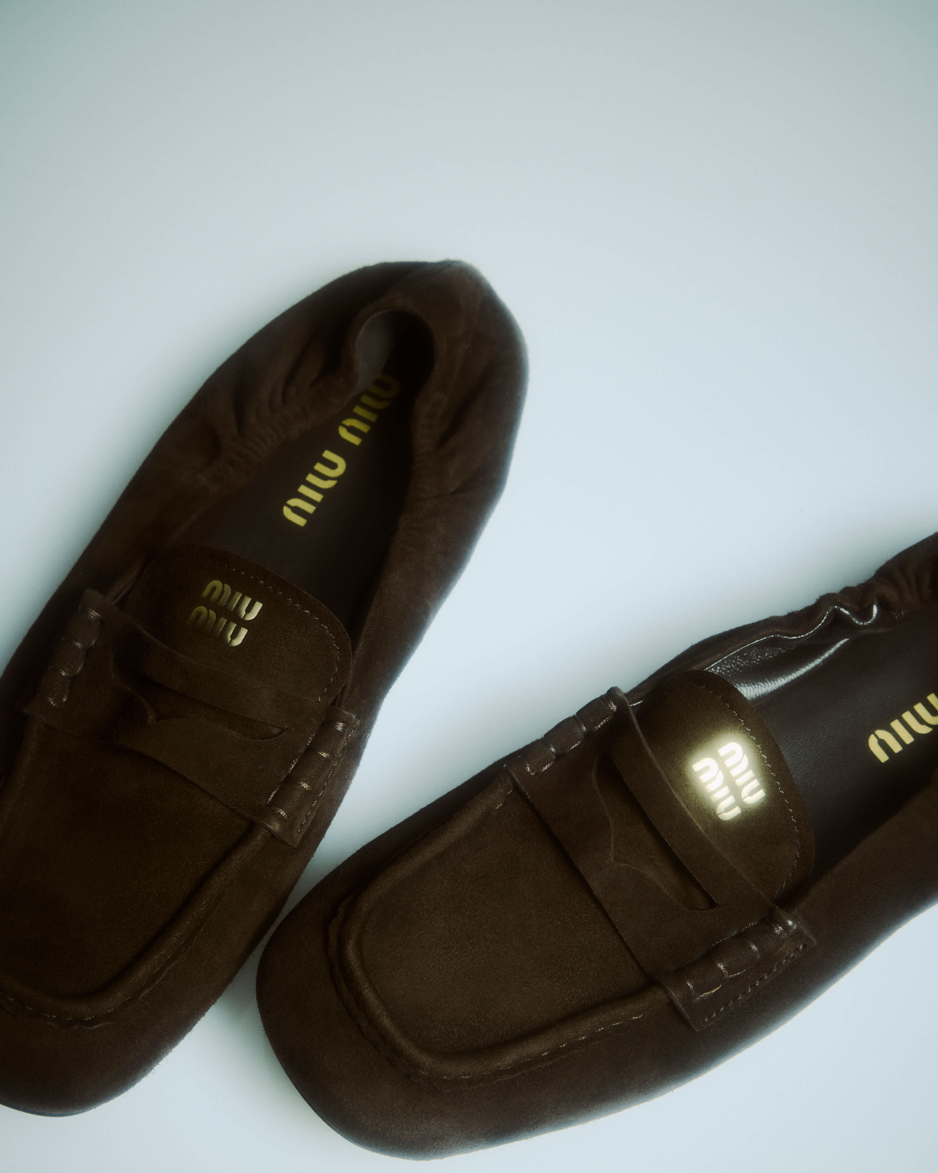 Miu Miu Updates the Loafer for the New Season: Preppy Femininity with an Irreverent Twist Vanity Teen 虚荣青年 Miu Miu loafer