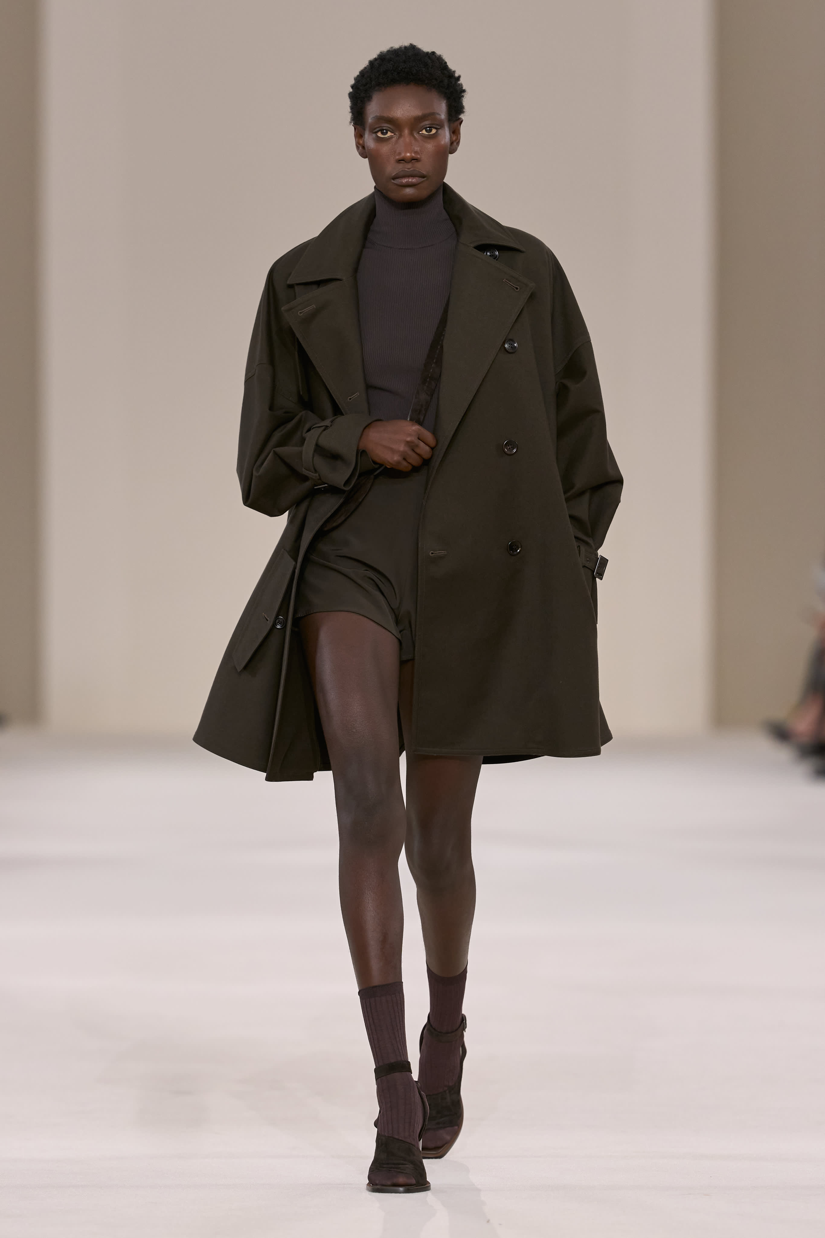 Max Mara SS27 Dresses Adventurous, Elegant Woman Max Mara SS27 Dresses Adventurous, Elegant Woman Vanity Teen