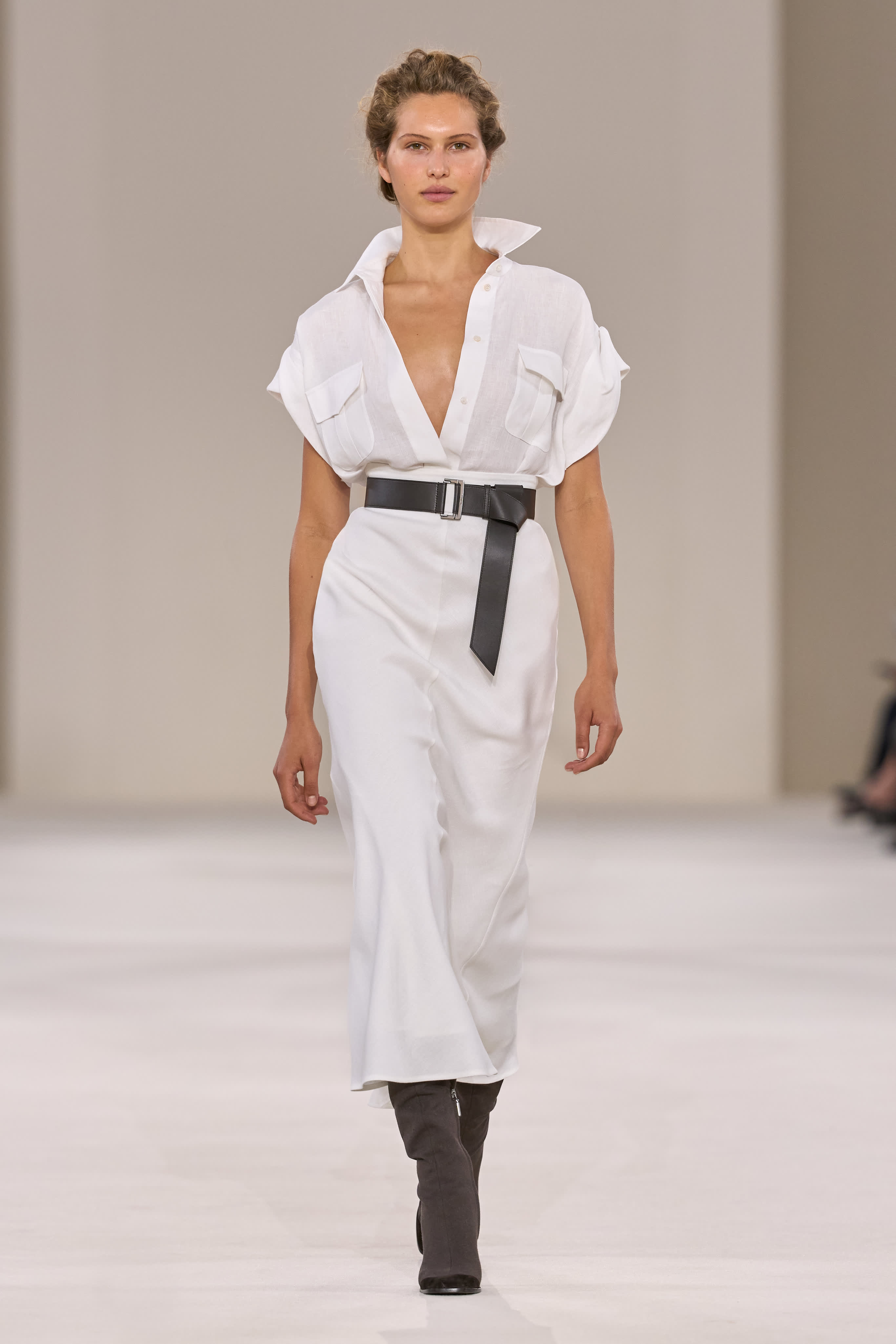 Max Mara SS27 Dresses Adventurous, Elegant Woman Max Mara SS27 Dresses Adventurous, Elegant Woman Vanity Teen