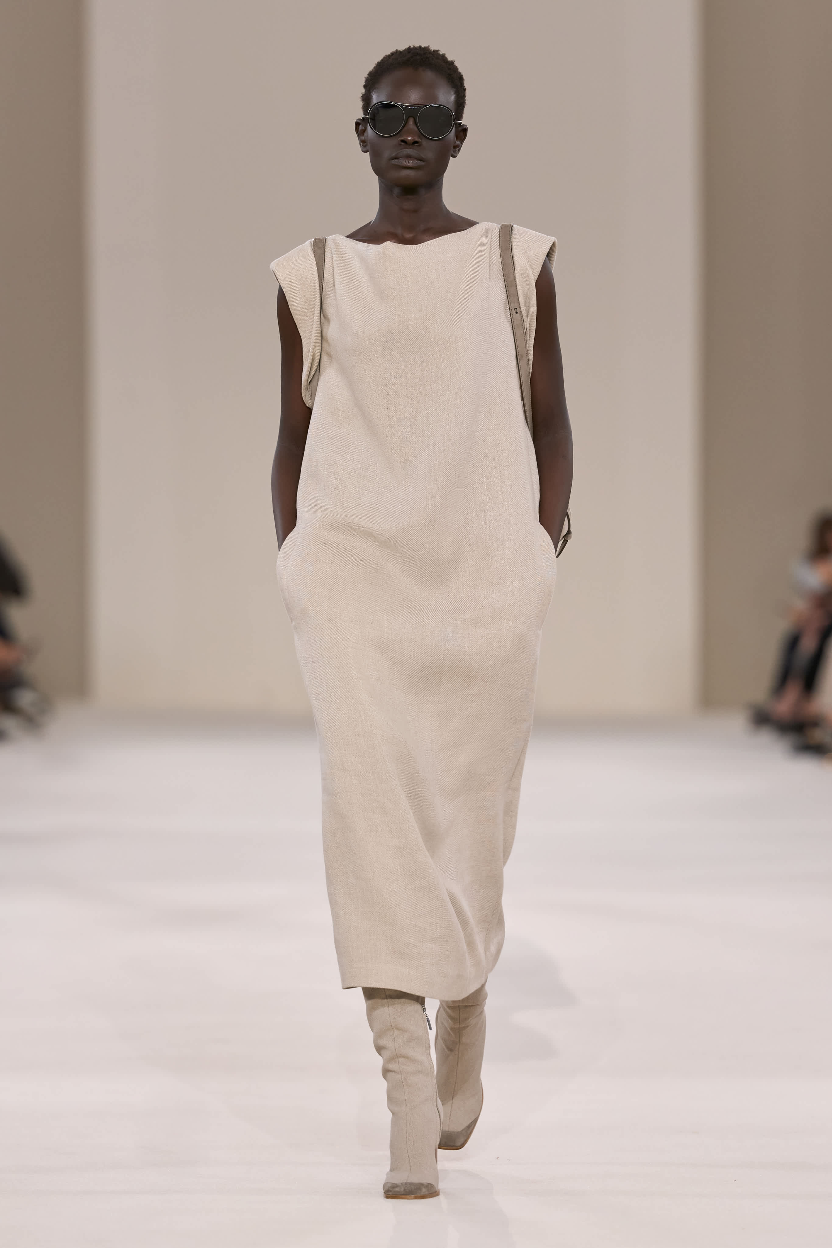 Max Mara SS27 Dresses Adventurous, Elegant Woman Max Mara SS27 Dresses Adventurous, Elegant Woman Vanity Teen