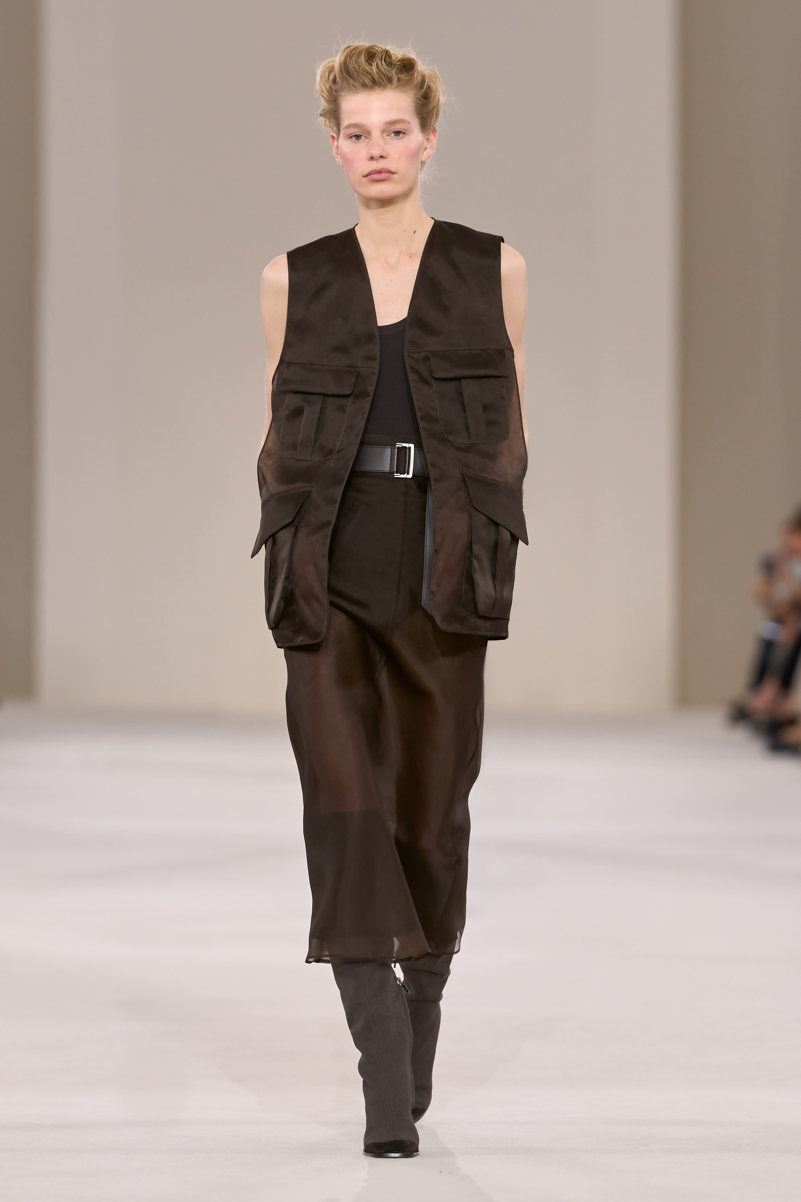 Max Mara SS27 Dresses Adventurous, Elegant Woman Max Mara SS27 Dresses Adventurous, Elegant Woman Vanity Teen