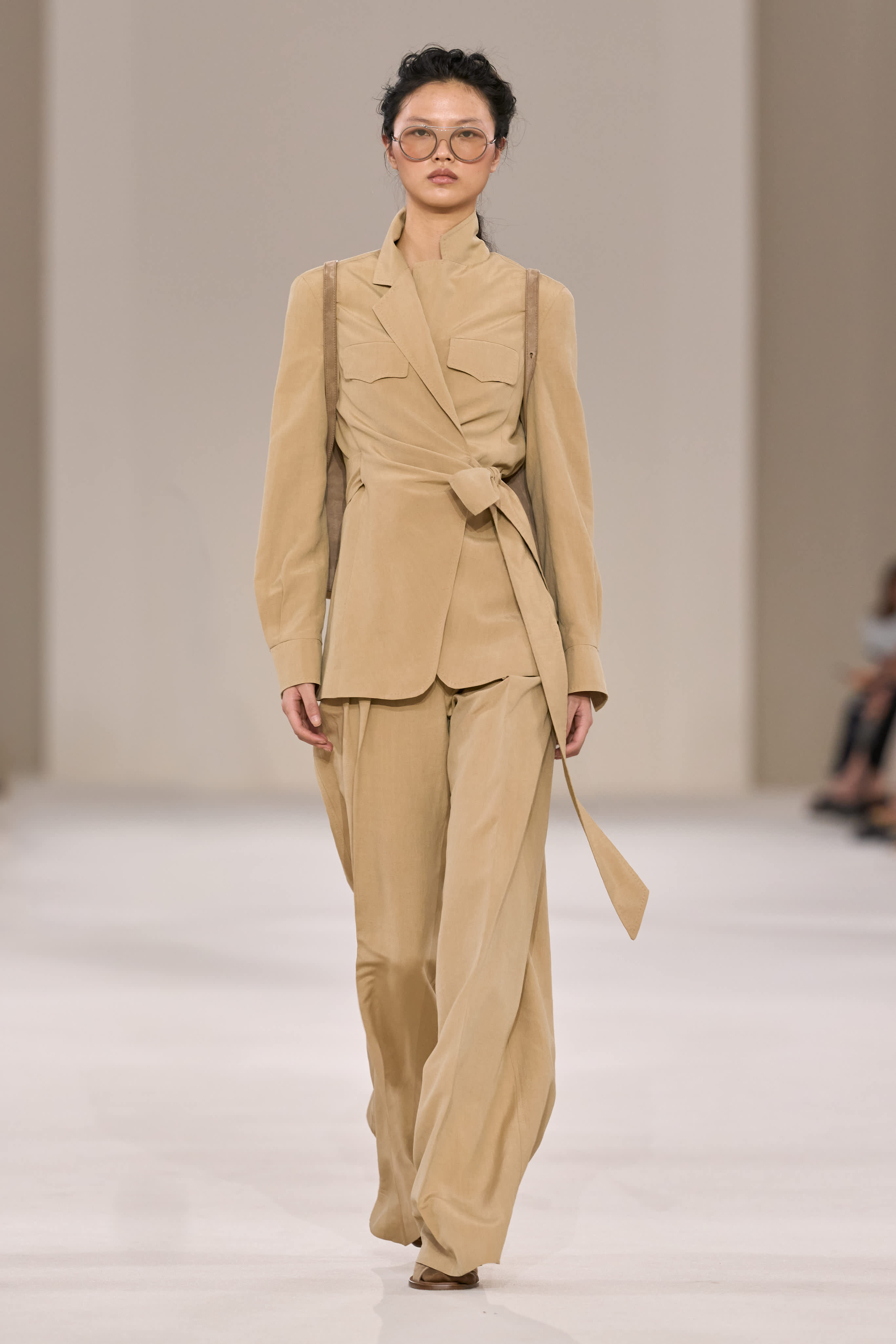 Max Mara SS27 Dresses Adventurous, Elegant Woman Max Mara SS27 Dresses Adventurous, Elegant Woman Vanity Teen