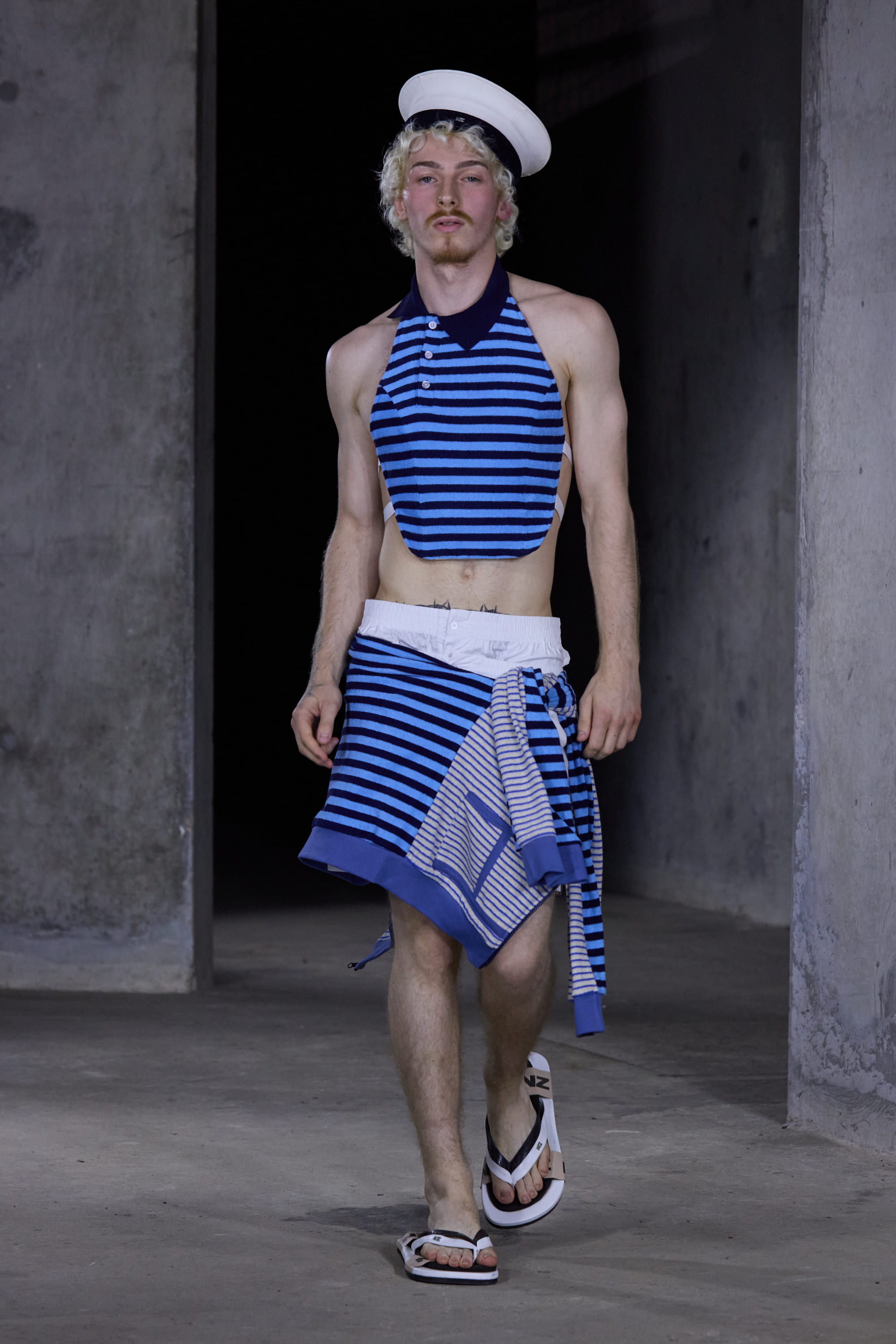 Natasha Zinko SS27: Everyone Is Watching. Who Are You? Vanity Teen 虚荣青年 Natasha Zinko SS27