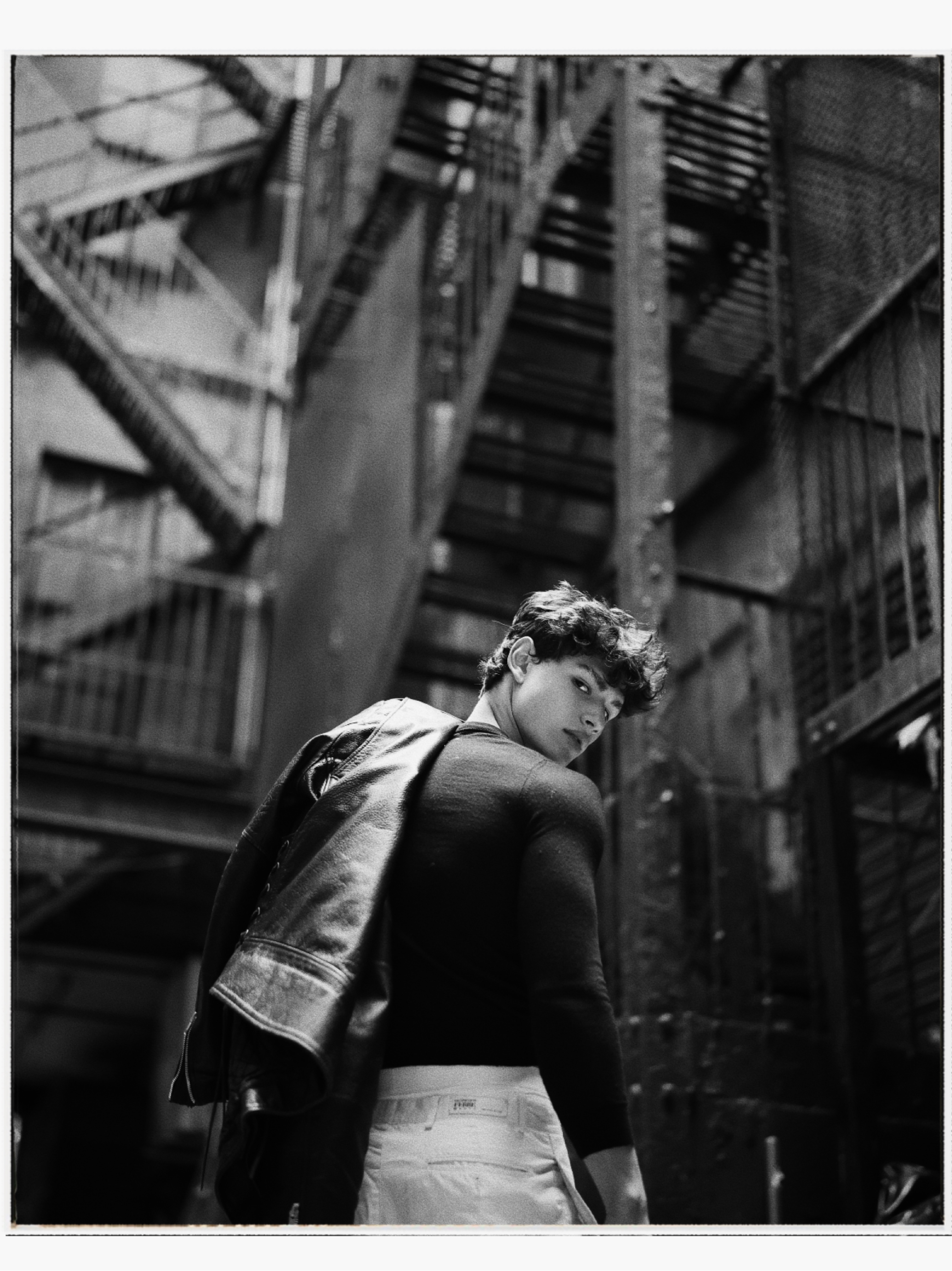 NIKOLAS KUHN IS JUST GETTING STARTED Vanity Teen 虚荣青年 NIKOLAS KUHN IS JUST GETTING STARTED NIKOLAS KUHN IS JUST GETTING STARTED Vanity Teen 虚荣青年