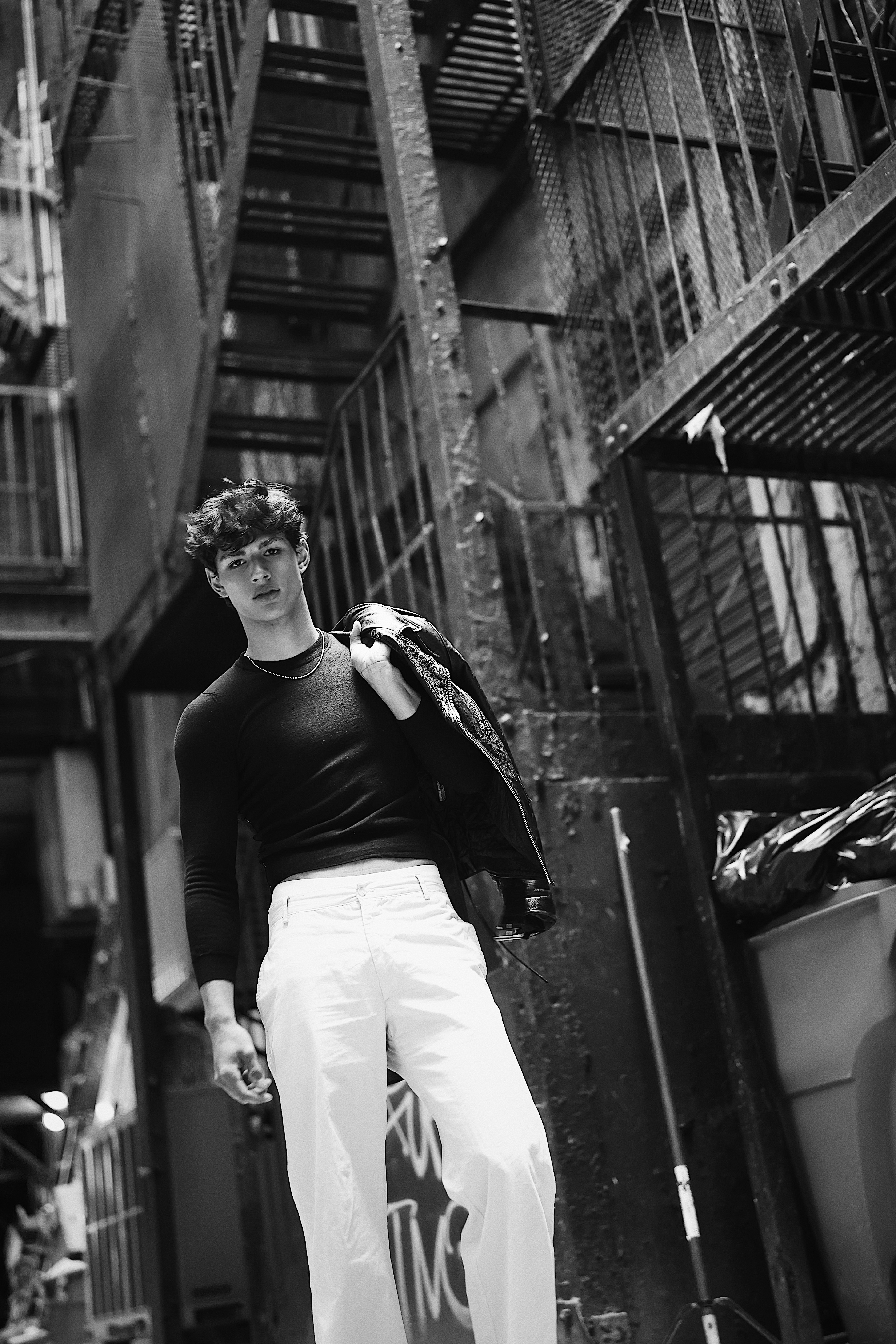 NIKOLAS KUHN IS JUST GETTING STARTED Vanity Teen 虚荣青年 NIKOLAS KUHN IS JUST GETTING STARTED NIKOLAS KUHN IS JUST GETTING STARTED Vanity Teen 虚荣青年