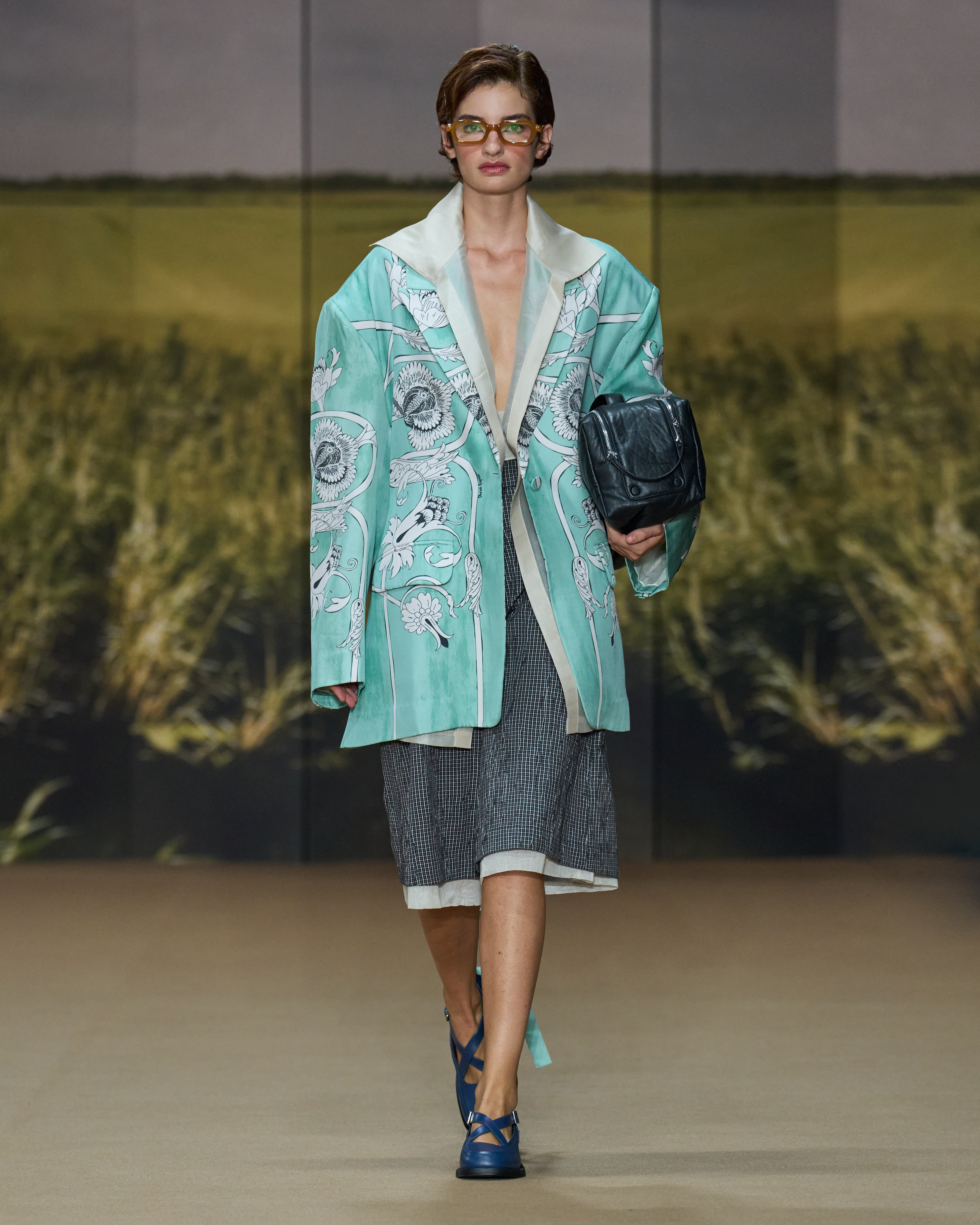 Dhruv Kapoor SS27: It’s Time to Look at the Present Vanity Teen Dhruv Kapoor SS27: It’s Time to Look at the Present Dhruv Kapoor SS27: It’s Time to Look at the Present Vanity Teen