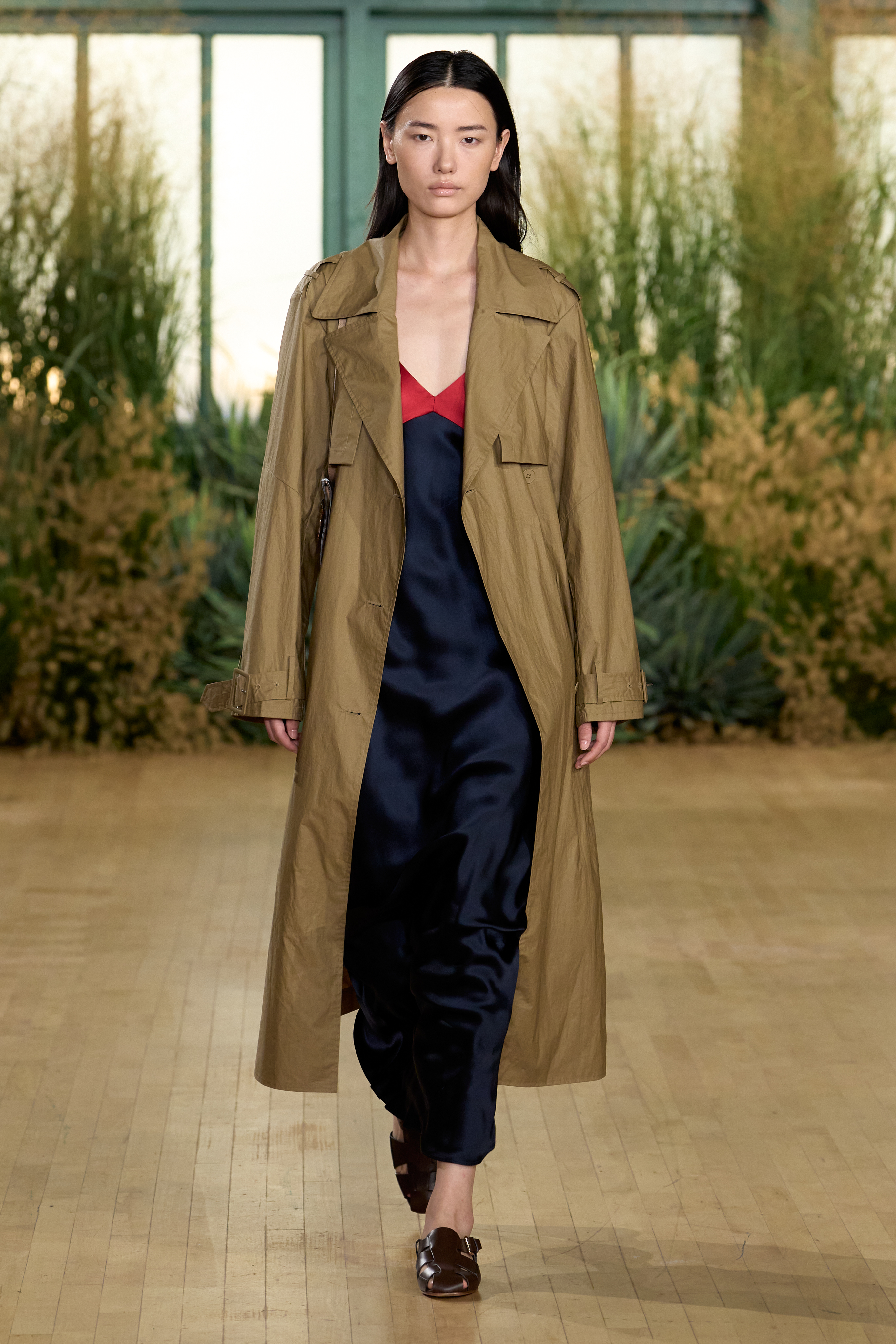 PROENZA SCHOULER MAKES THE PS1 WALK AGAIN PROENZA SCHOULER MAKES THE PS1 WALK AGAIN Vanity Teen 虚荣青年