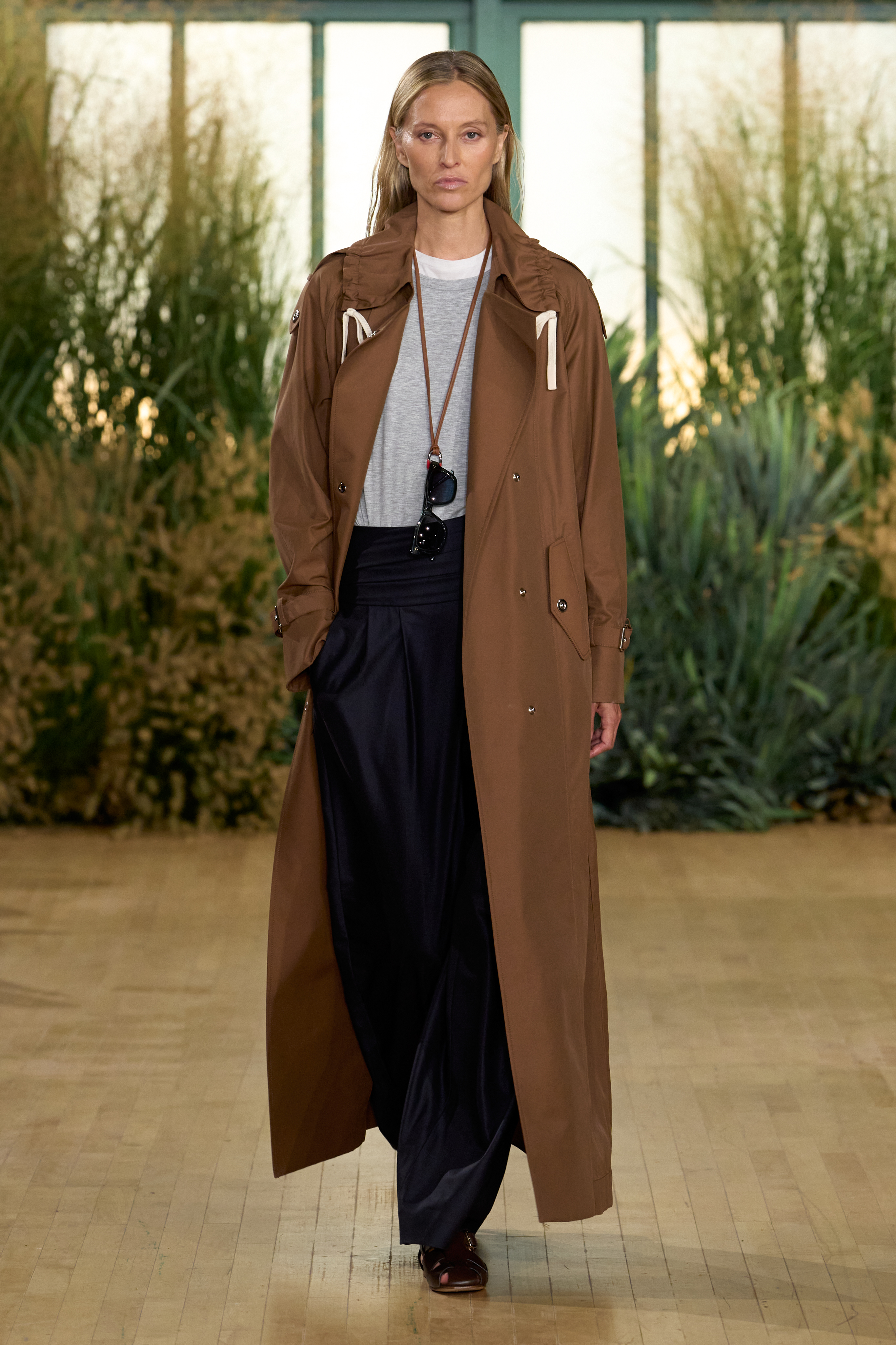 PROENZA SCHOULER MAKES THE PS1 WALK AGAIN PROENZA SCHOULER MAKES THE PS1 WALK AGAIN Vanity Teen 虚荣青年