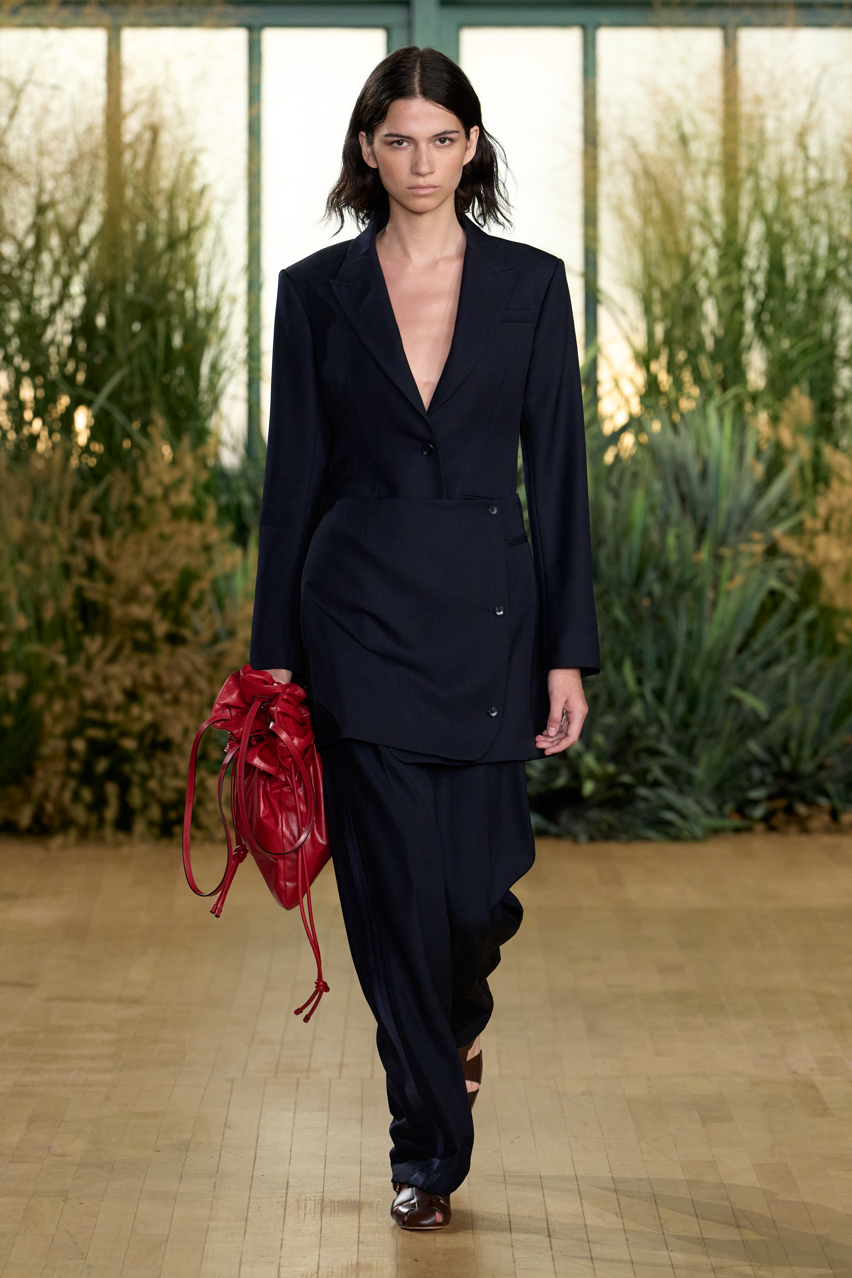 PROENZA SCHOULER MAKES THE PS1 WALK AGAIN PROENZA SCHOULER MAKES THE PS1 WALK AGAIN Vanity Teen 虚荣青年