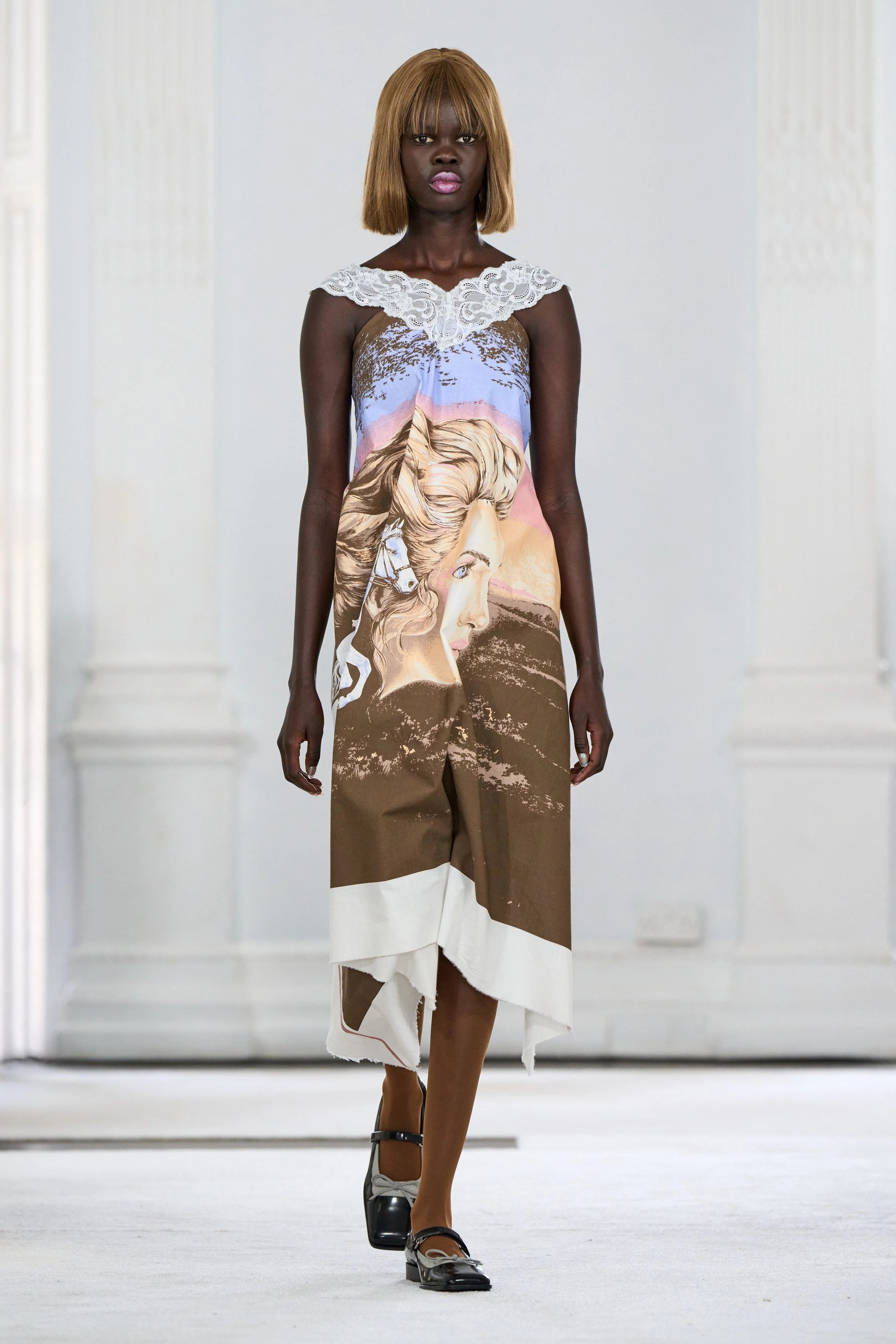 Ashley Williams SS27: Dressing for a Room You Never Leave Vanity Teen Ashley Williams Spring/Summer 27 runway.