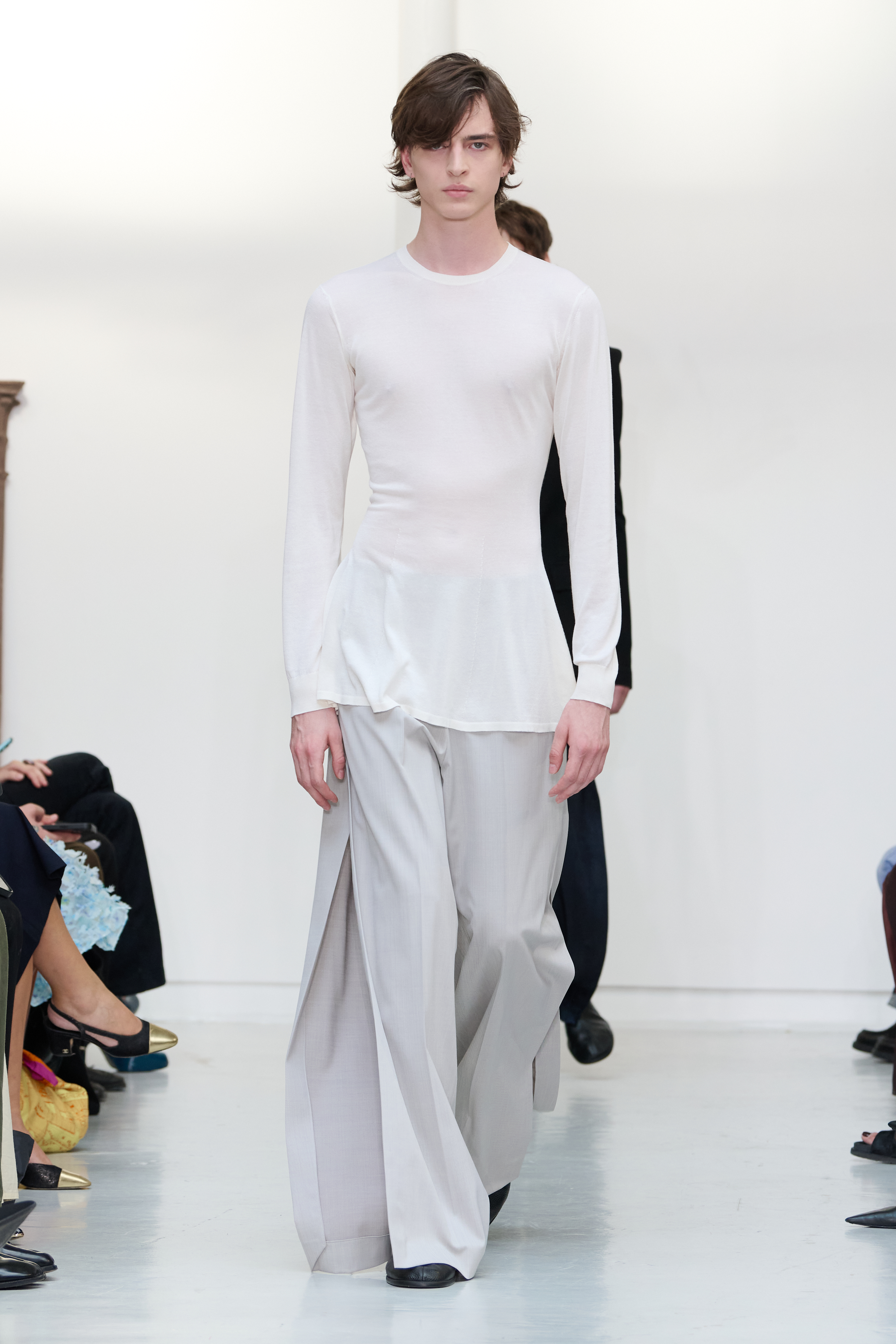 Between Milk and Wine: Burç Akyol Wants His Spring 2027 Ready-to-Wear Collection to Leave a Sensual Mark Vanity Teen Between Milk and Wine: Burç Akyol Wants His Spring 2027 Ready-to-Wear Collection to Leave a Sensual Mark Between Milk and Wine: Burç Akyol Wants His Spring 2027 Ready-to-Wear Collection to Leave a Sensual Mark Vanity Teen