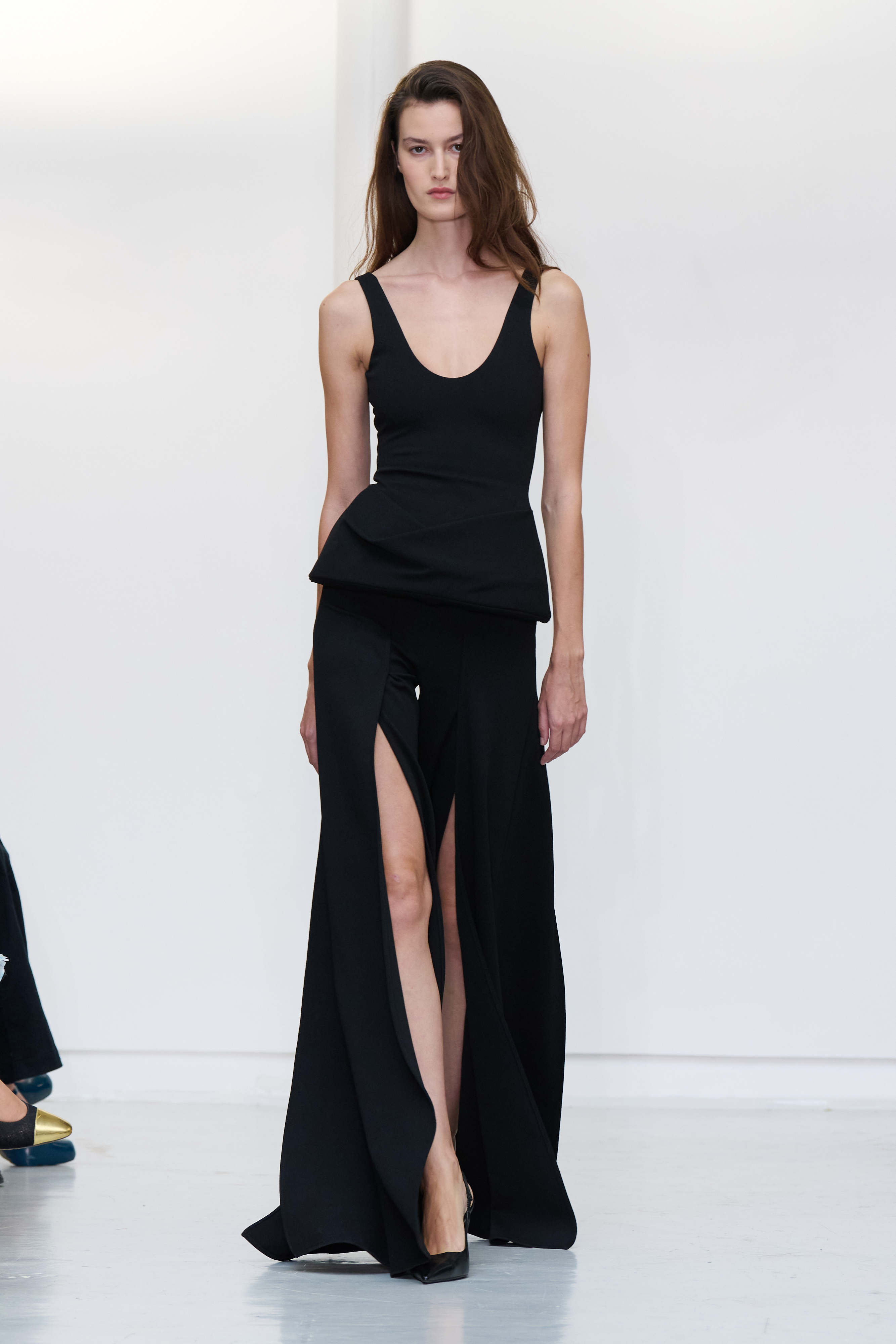 Between Milk and Wine: Burç Akyol Wants His Spring 2027 Ready-to-Wear Collection to Leave a Sensual Mark Vanity Teen Between Milk and Wine: Burç Akyol Wants His Spring 2027 Ready-to-Wear Collection to Leave a Sensual Mark Between Milk and Wine: Burç Akyol Wants His Spring 2027 Ready-to-Wear Collection to Leave a Sensual Mark Vanity Teen