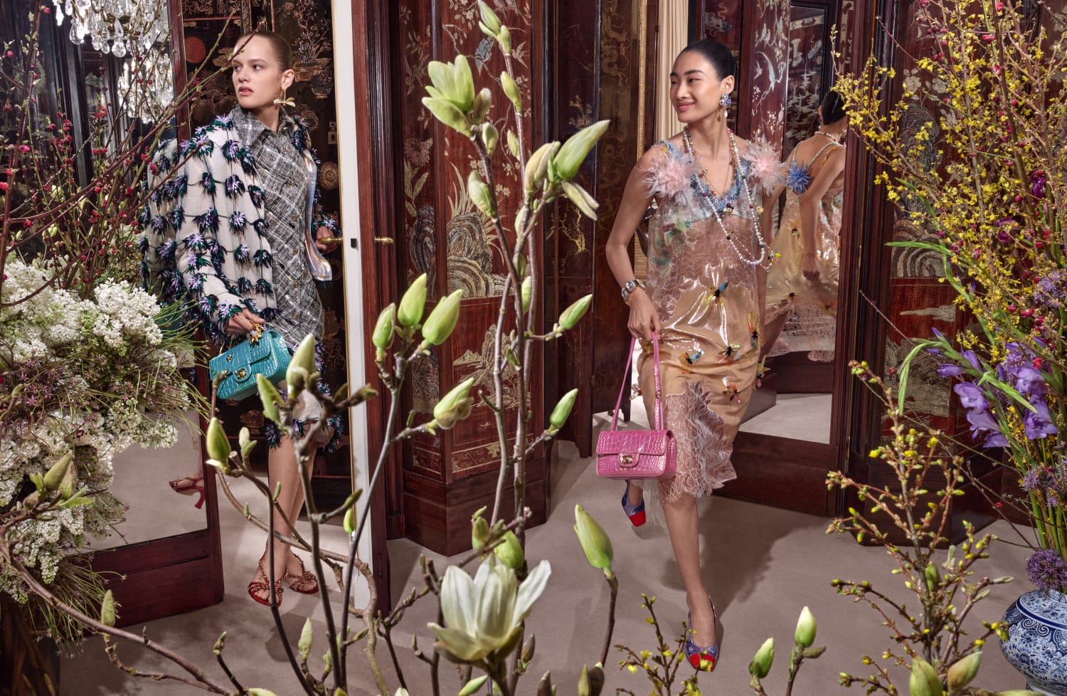 Chanel FW26 Campaign: The Art of Transformation Vanity Teen 虚荣青年 Chanel FW26 Campaign: The Art of Transformation Chanel FW26 Campaign: The Art of Transformation Vanity Teen 虚荣青年