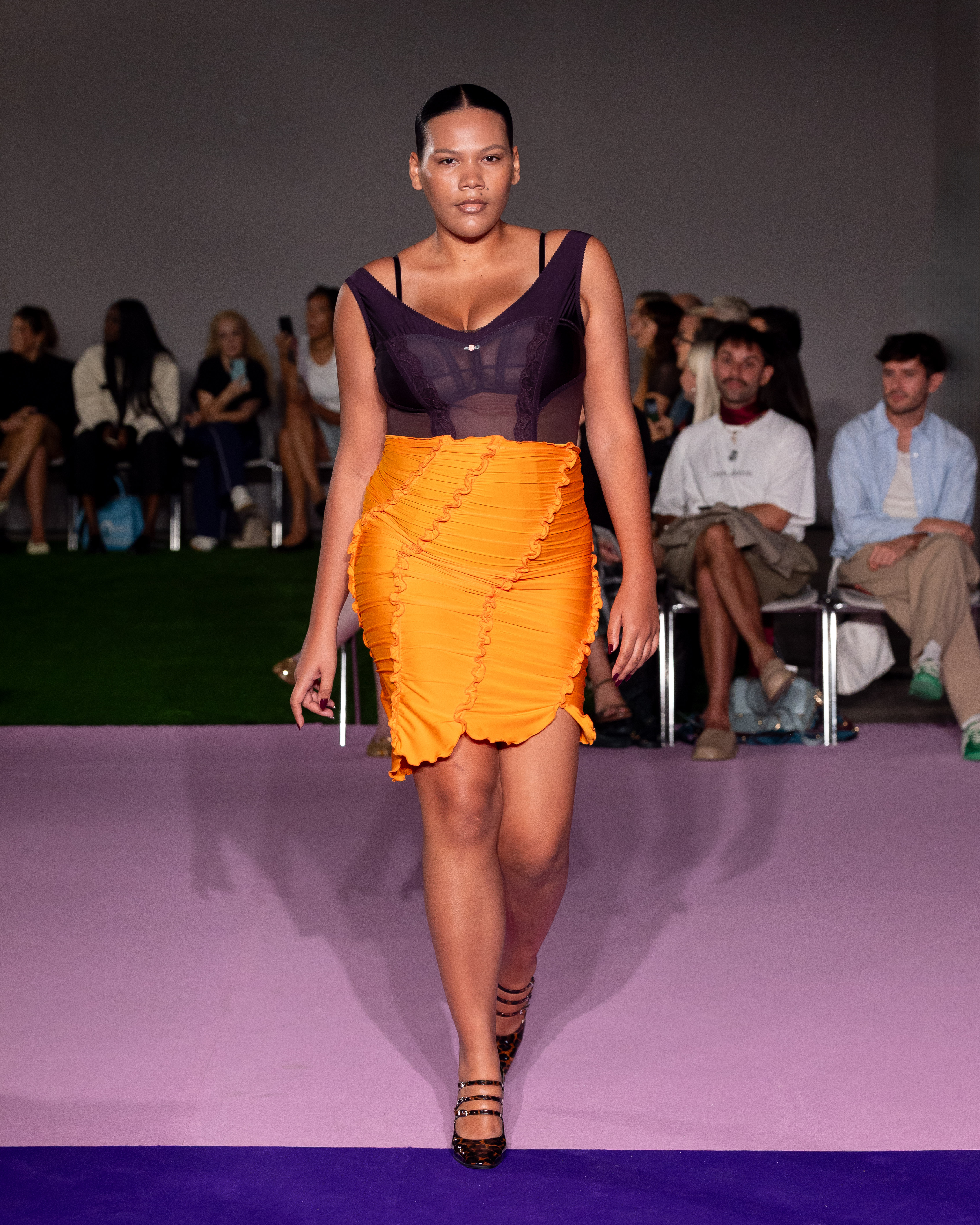 Ester Manas SS27: a Wardrobe of Carefully Orchestrated Chaos Vanity Teen Ester Manas SS27: a Wardrobe of Carefully Orchestrated Chaos Ester Manas SS27: a Wardrobe of Carefully Orchestrated Chaos Vanity Teen