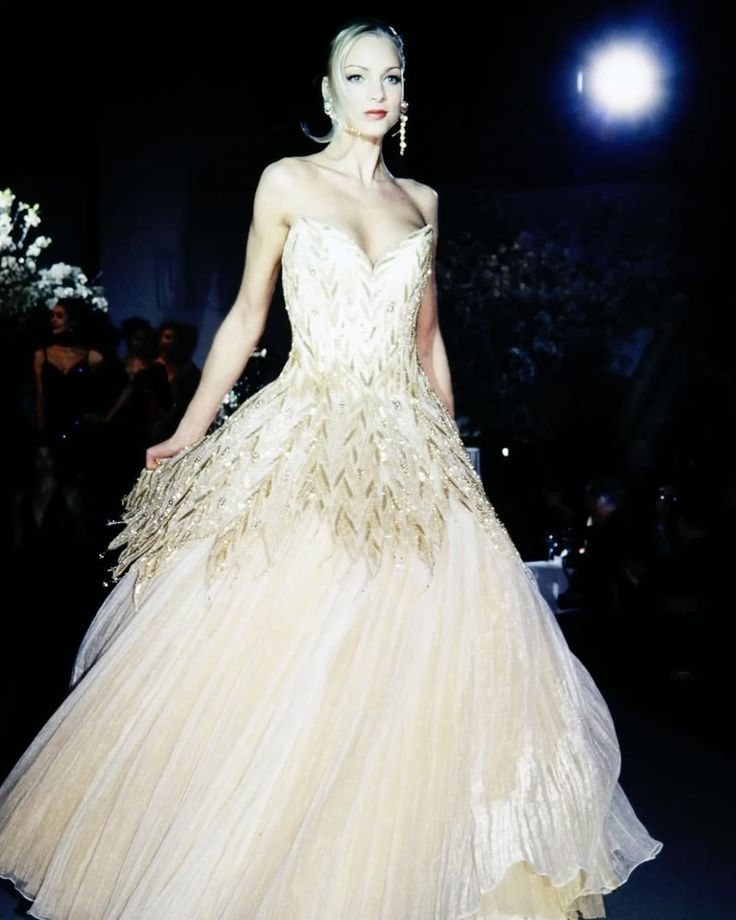 Bob Mackie left us: The Man Who Dressed the Stars from the 80's till today Bob Mackie left us: The Man Who Dressed the Stars from the 80's till today Vanity Teen 虚荣青年