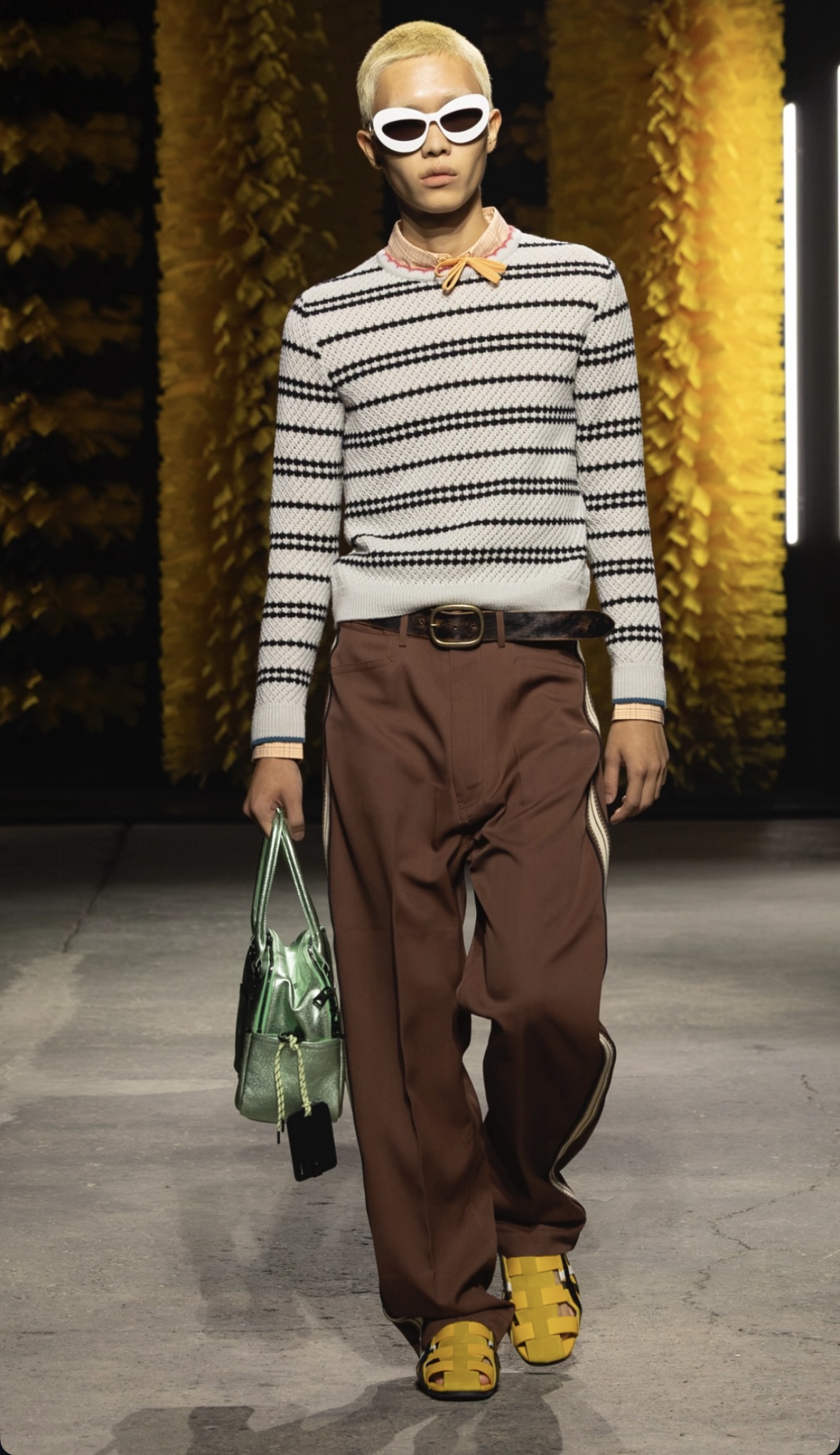 Onitsuka Tiger Takes SS27 to the Road Vanity Teen Onitsuka Tiger SS27 Look42