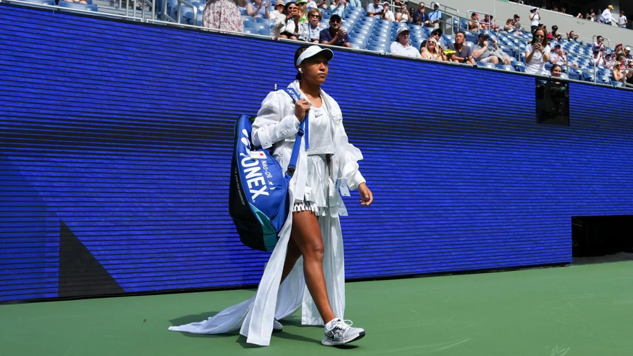 Naomi Osaka Is Leading the US Open’s Fashion Revolution Vanity Teen 虚荣青年 Naomi Osaka wears custom Thom Browne before her second-round match at the 2026 US Open.