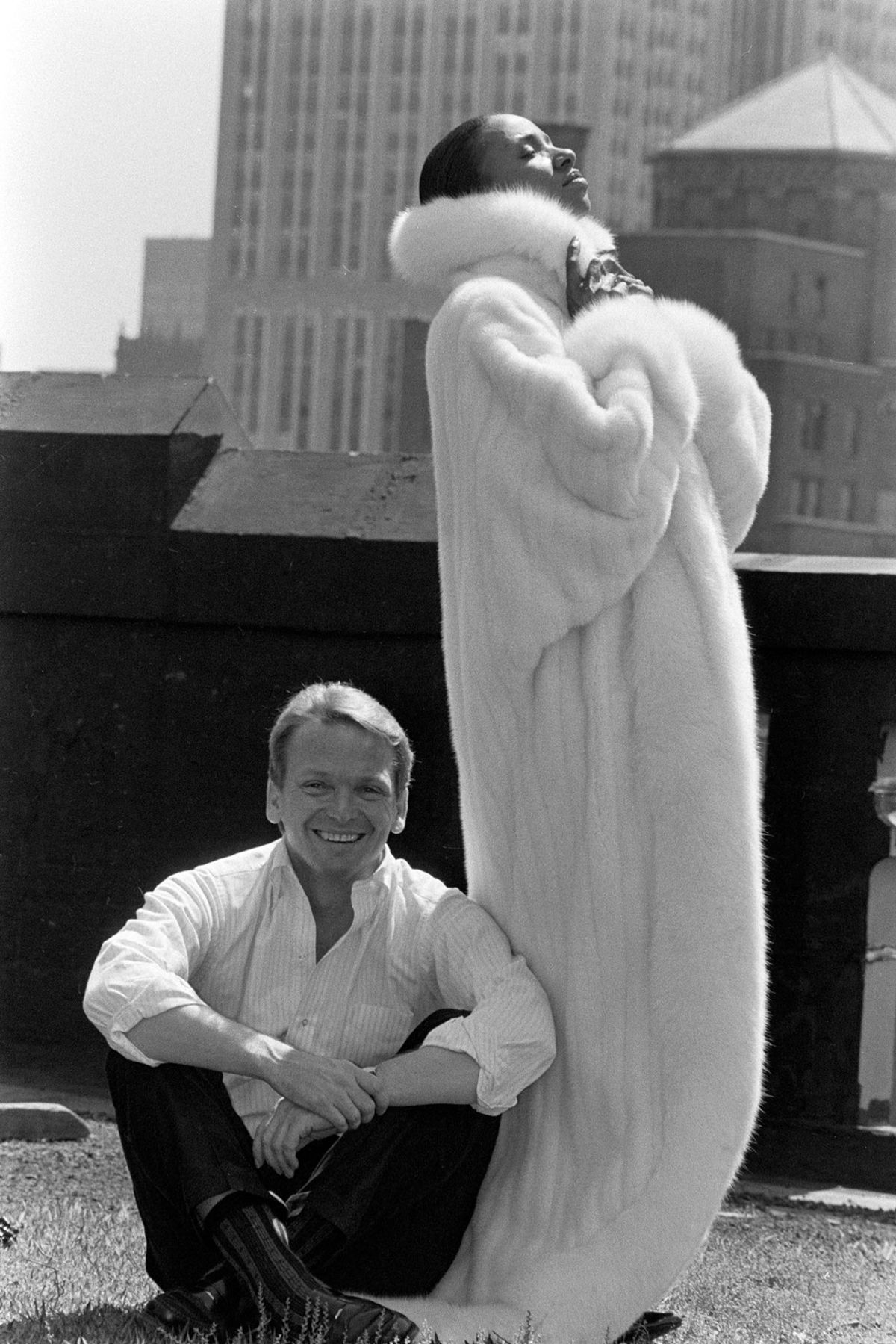 Bob Mackie left us: The Man Who Dressed the Stars from the 80's till today Bob Mackie left us: The Man Who Dressed the Stars from the 80's till today Vanity Teen 虚荣青年