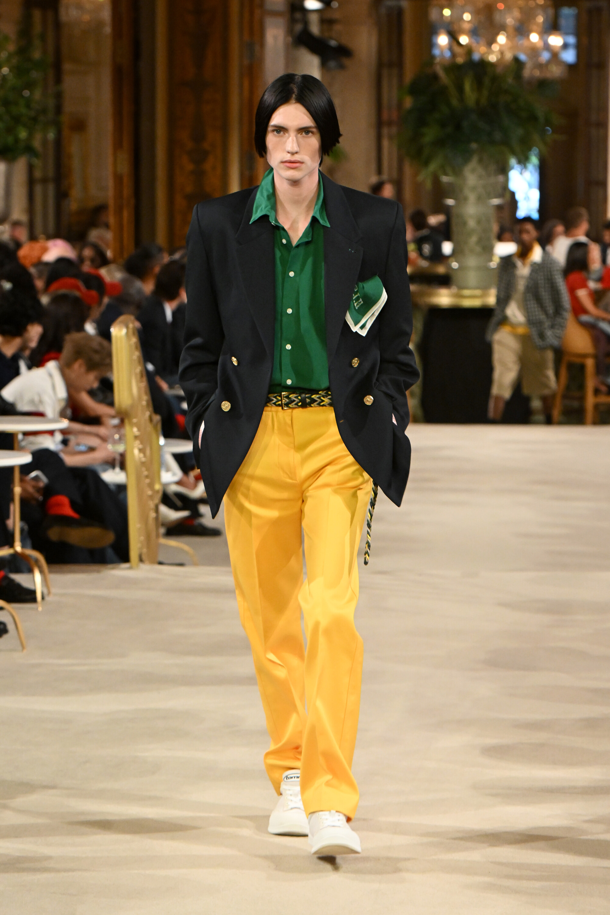 Tommy Hilfiger Spring 2027 Revisits the Archive at New York Fashion Week Tommy Hilfiger Spring 2027 Revisits the Archive at New York Fashion Week Vanity Teen 虚荣青年
