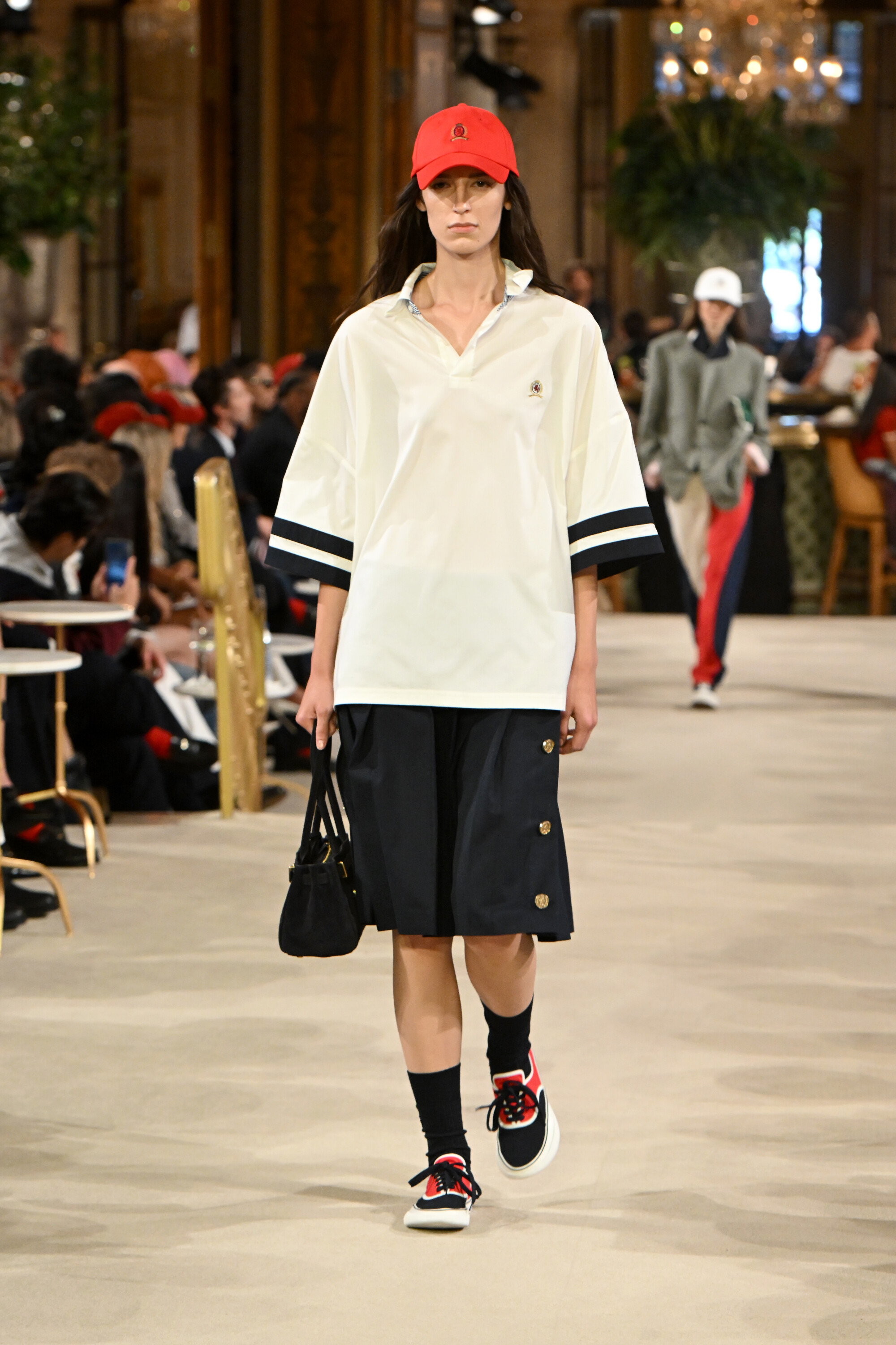 Tommy Hilfiger Spring 2027 Revisits the Archive at New York Fashion Week Tommy Hilfiger Spring 2027 Revisits the Archive at New York Fashion Week Vanity Teen 虚荣青年