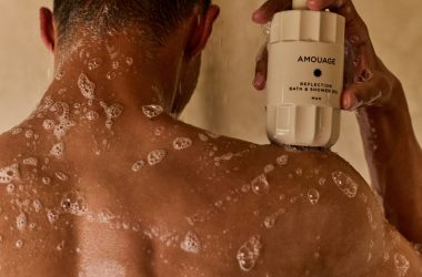 AMOUAGE TAKES FRAGRANCE BEYOND THE SKIN AMOUAGE TAKES FRAGRANCE BEYOND THE SKIN Vanity Teen