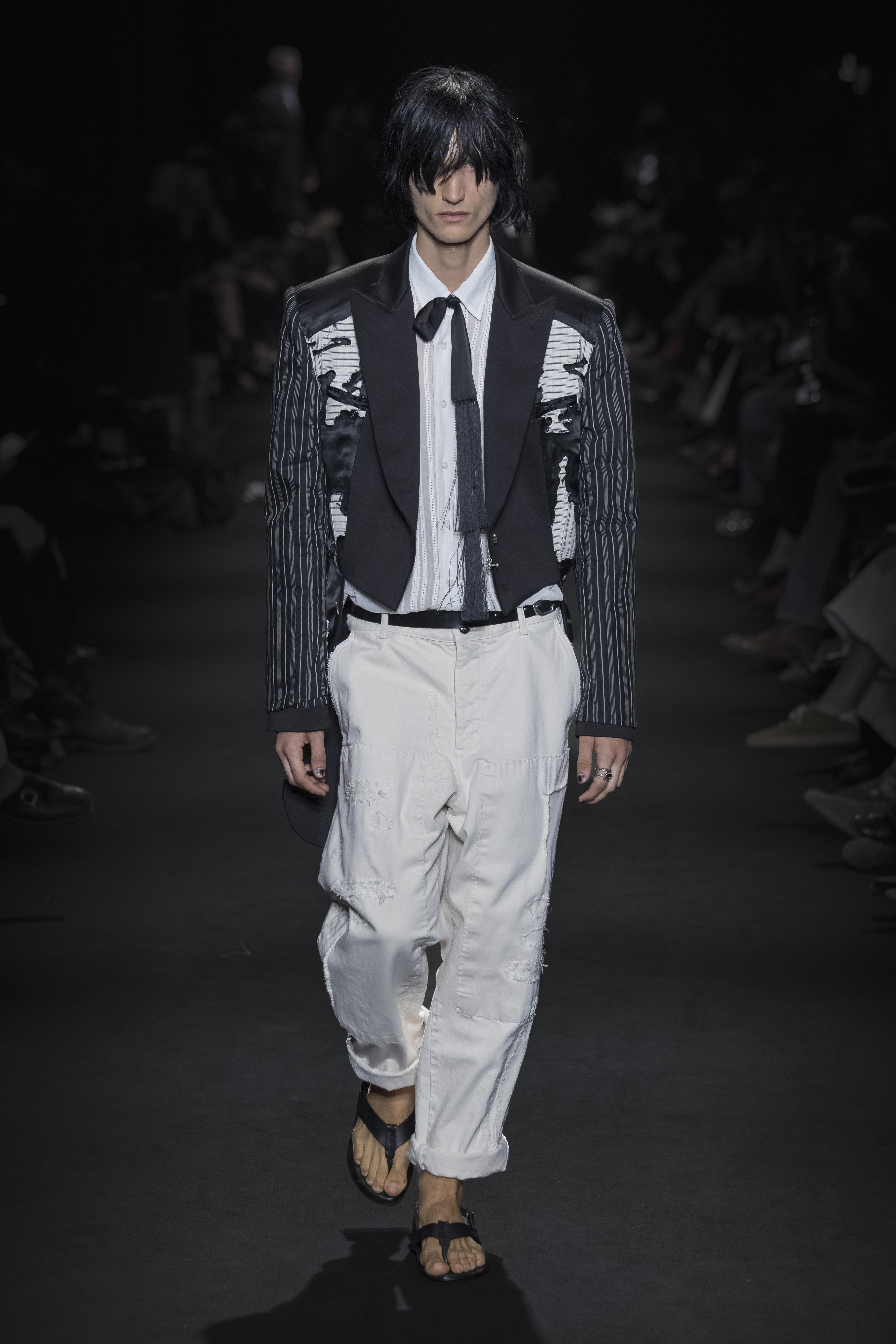 Ann Demeulemeester SS27 Was Born from the Dust of the Desert Vanity Teen Model on the runway at the Ann Demeulemeester fashion show in Paris, Spring Summer 2027 Ready To Wear Fashion Week