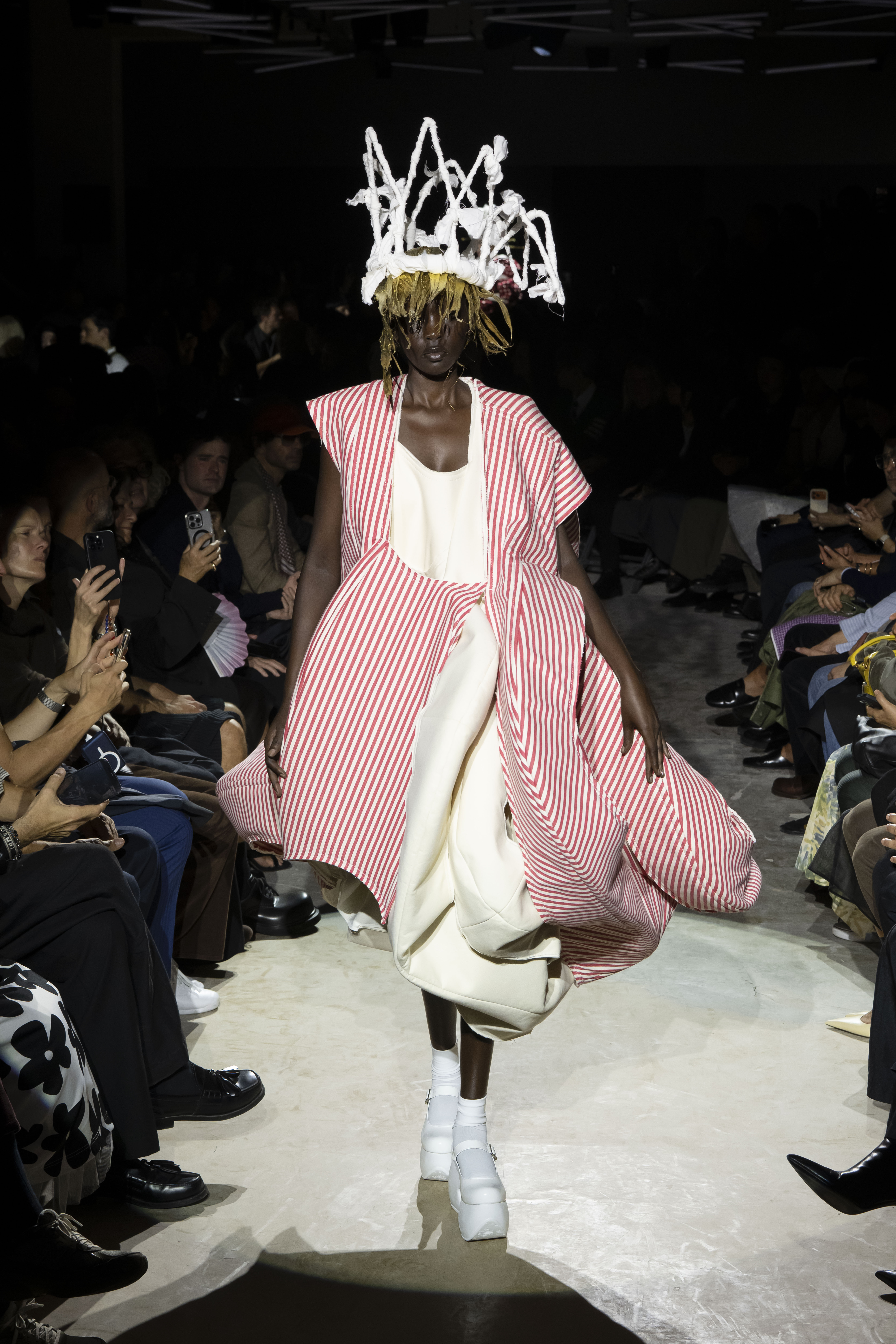 Comme des Garçons SS27: Royalty Is a Fairytale Now Vanity Teen Comme des Garçons SS27