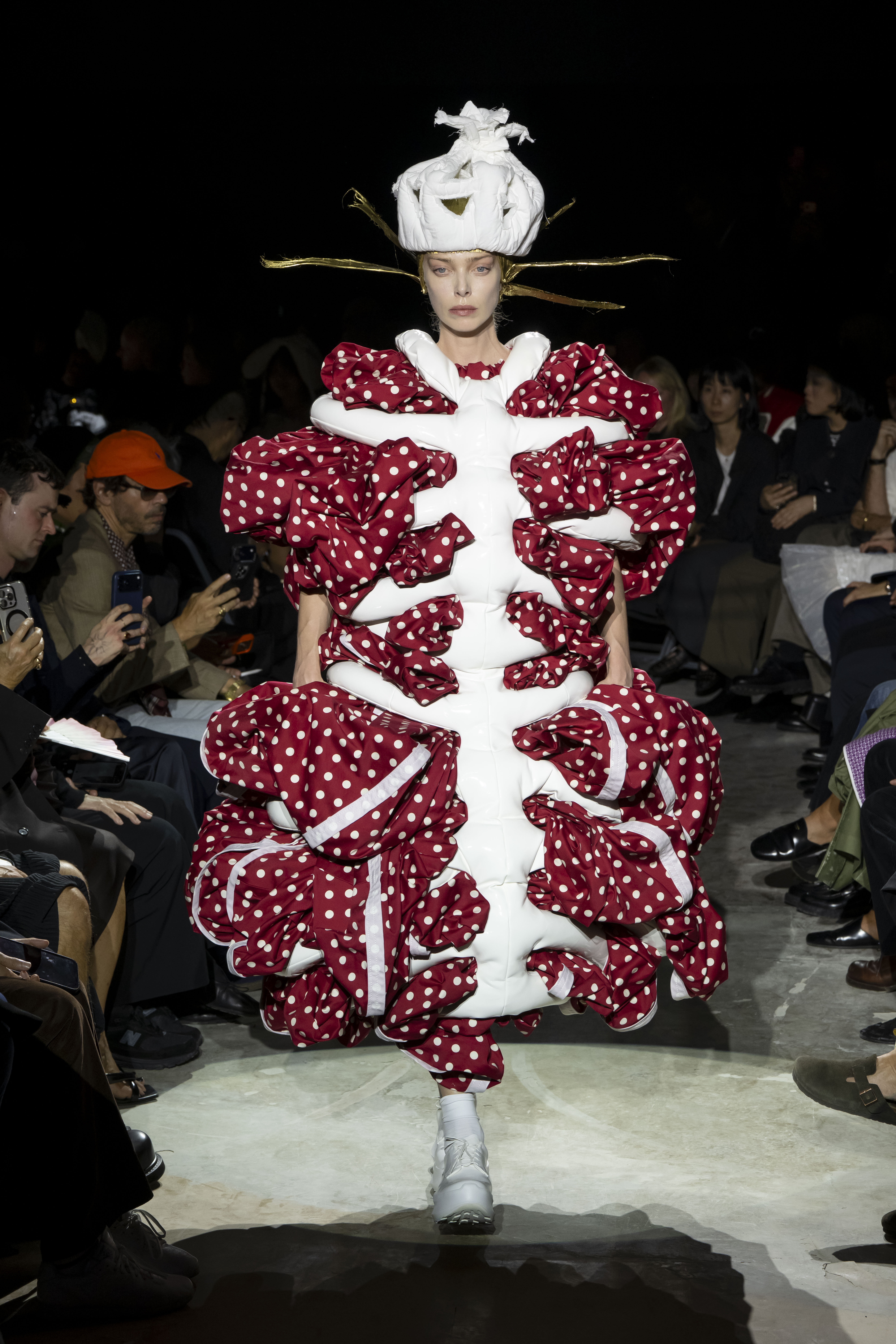 Comme des Garçons SS27: Royalty Is a Fairytale Now Vanity Teen Comme des Garçons SS27