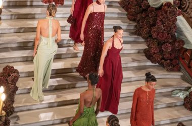 BAOBAB RESORT 2027 - TROPICAL DREAMS, PARISIAN DRAMA BAOBAB RESORT 2027 - TROPICAL DREAMS, PARISIAN DRAMA Vanity Teen