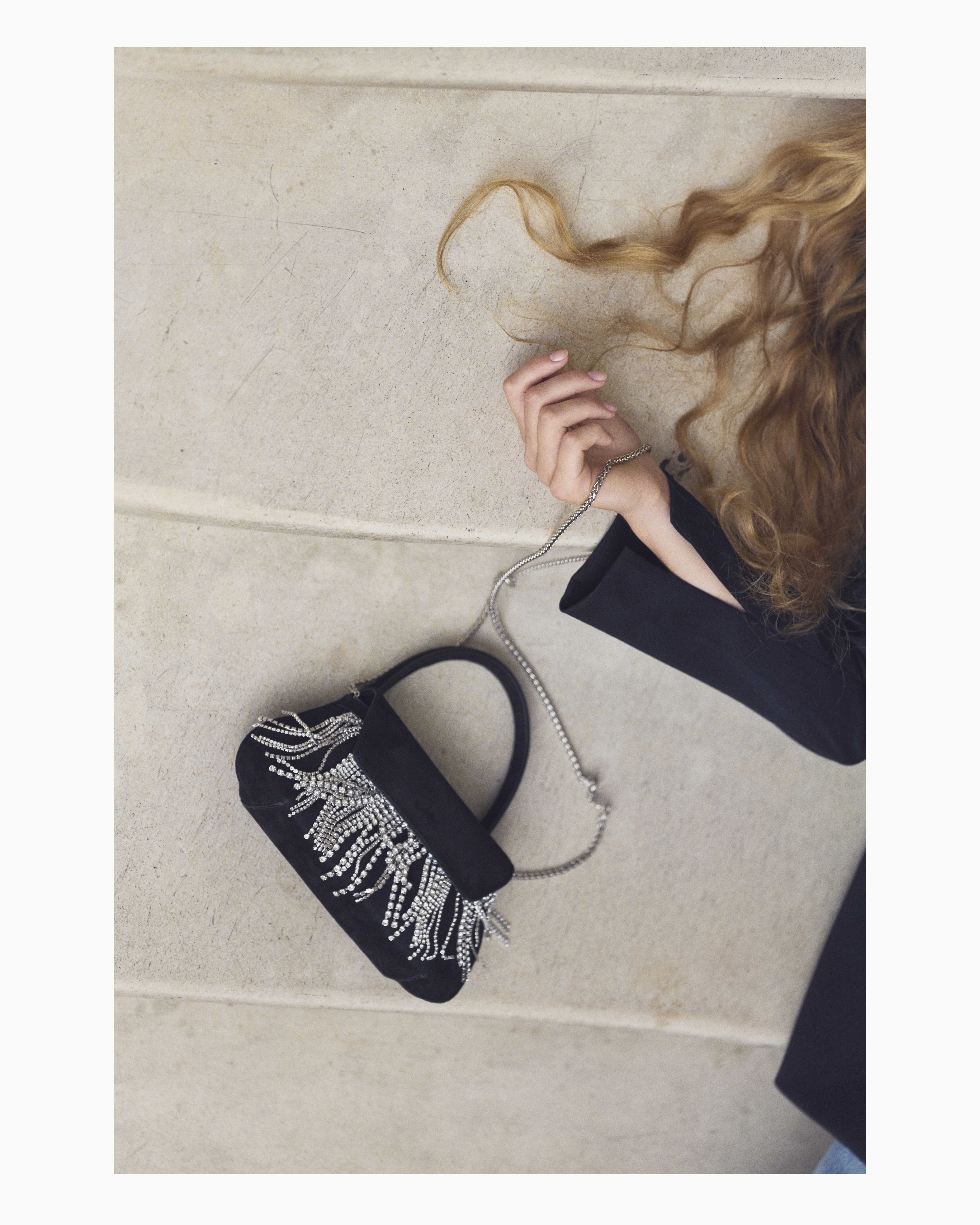 DADOV Debuts Spring/Summer 2027: The Art of Making an Object Feel Personal DADOV Debuts Spring/Summer 2027: The Art of Making an Object Feel Personal Vanity Teen
