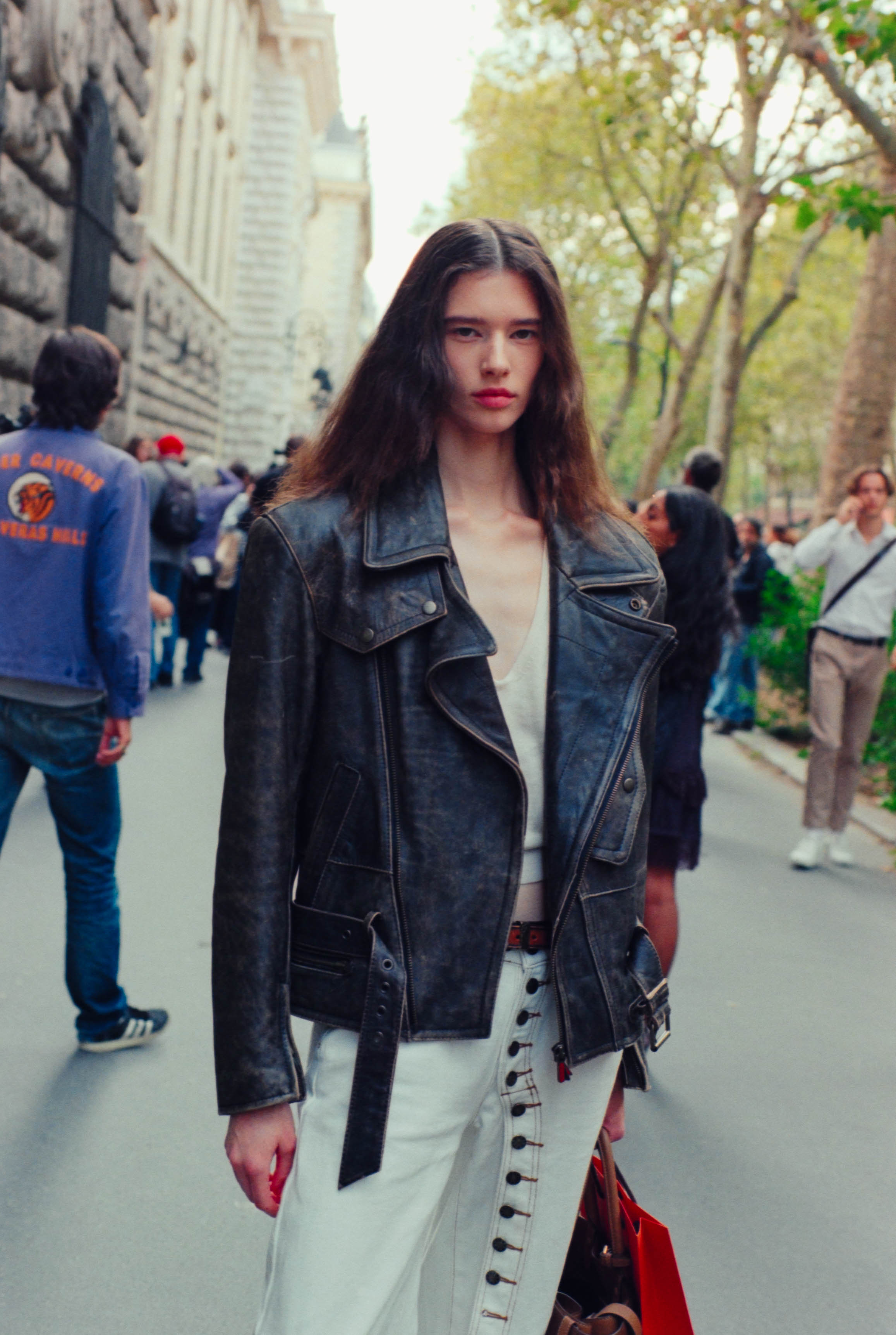 MODELS OFF DUTY – NO REHEARSAL MODELS OFF DUTY – NO REHEARSAL Vanity Teen