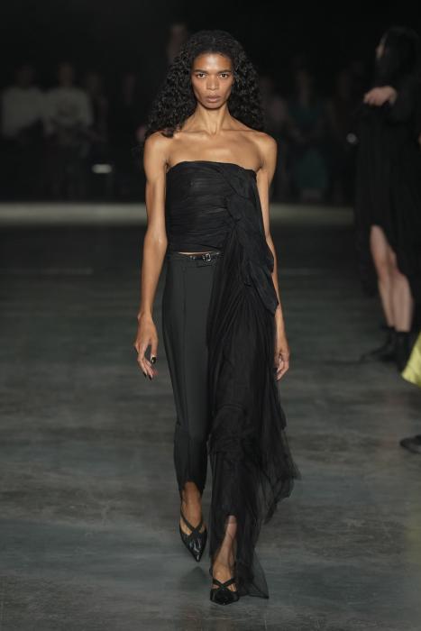 ALAINPAUL SPRING/SUMMER 2027: WHEN DOES THE BODY STOP OBEYING? Vanity Teen Alainpaul