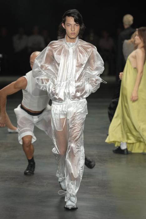 ALAINPAUL SPRING/SUMMER 2027: WHEN DOES THE BODY STOP OBEYING? Vanity Teen ALAINPAUL SPRING/SUMMER 2027: WHEN DOES THE BODY STOP OBEYING? ALAINPAUL SPRING/SUMMER 2027: WHEN DOES THE BODY STOP OBEYING? Vanity Teen