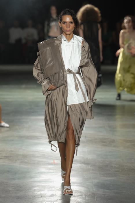 ALAINPAUL SPRING/SUMMER 2027: WHEN DOES THE BODY STOP OBEYING? Vanity Teen ALAINPAUL SPRING/SUMMER 2027: WHEN DOES THE BODY STOP OBEYING? ALAINPAUL SPRING/SUMMER 2027: WHEN DOES THE BODY STOP OBEYING? Vanity Teen