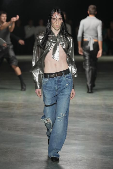 ALAINPAUL SPRING/SUMMER 2027: WHEN DOES THE BODY STOP OBEYING? Vanity Teen ALAINPAUL SPRING/SUMMER 2027: WHEN DOES THE BODY STOP OBEYING? ALAINPAUL SPRING/SUMMER 2027: WHEN DOES THE BODY STOP OBEYING? Vanity Teen