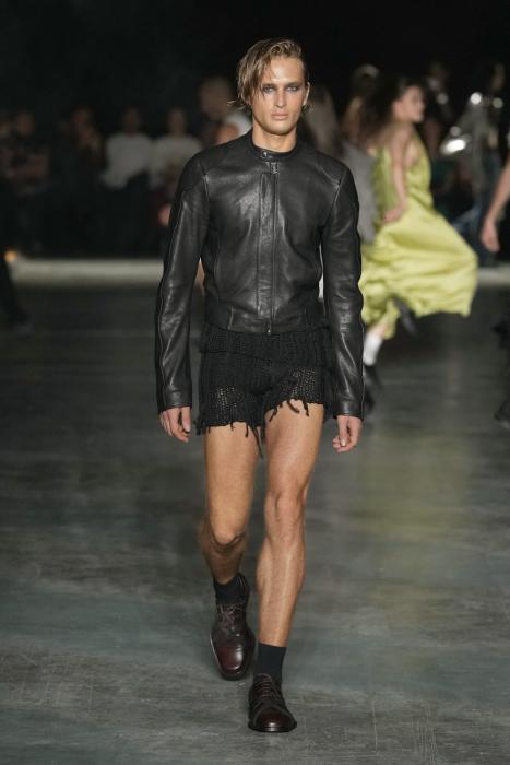 ALAINPAUL SPRING/SUMMER 2027: WHEN DOES THE BODY STOP OBEYING? Vanity Teen ALAINPAUL SPRING/SUMMER 2027: WHEN DOES THE BODY STOP OBEYING? ALAINPAUL SPRING/SUMMER 2027: WHEN DOES THE BODY STOP OBEYING? Vanity Teen