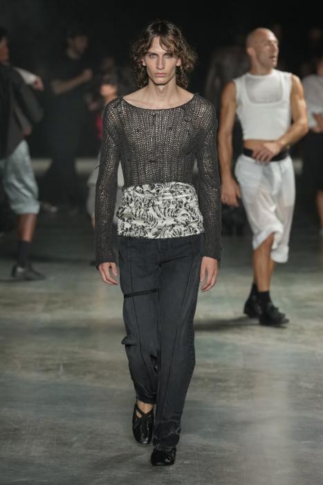 ALAINPAUL SPRING/SUMMER 2027: WHEN DOES THE BODY STOP OBEYING? Vanity Teen ALAINPAUL SPRING/SUMMER 2027: WHEN DOES THE BODY STOP OBEYING? ALAINPAUL SPRING/SUMMER 2027: WHEN DOES THE BODY STOP OBEYING? Vanity Teen