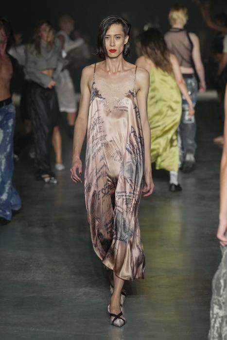 ALAINPAUL SPRING/SUMMER 2027: WHEN DOES THE BODY STOP OBEYING? Vanity Teen ALAINPAUL SPRING/SUMMER 2027: WHEN DOES THE BODY STOP OBEYING? ALAINPAUL SPRING/SUMMER 2027: WHEN DOES THE BODY STOP OBEYING? Vanity Teen